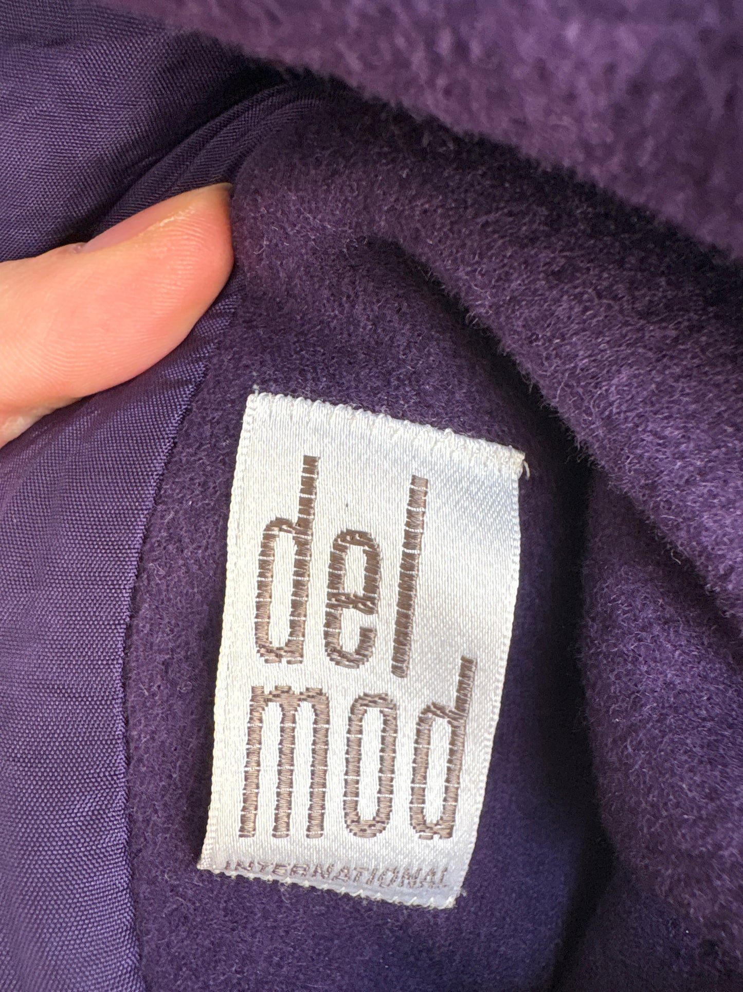 Sacou de brand luxury Delmod din boiled wool în croi ușor cambrat