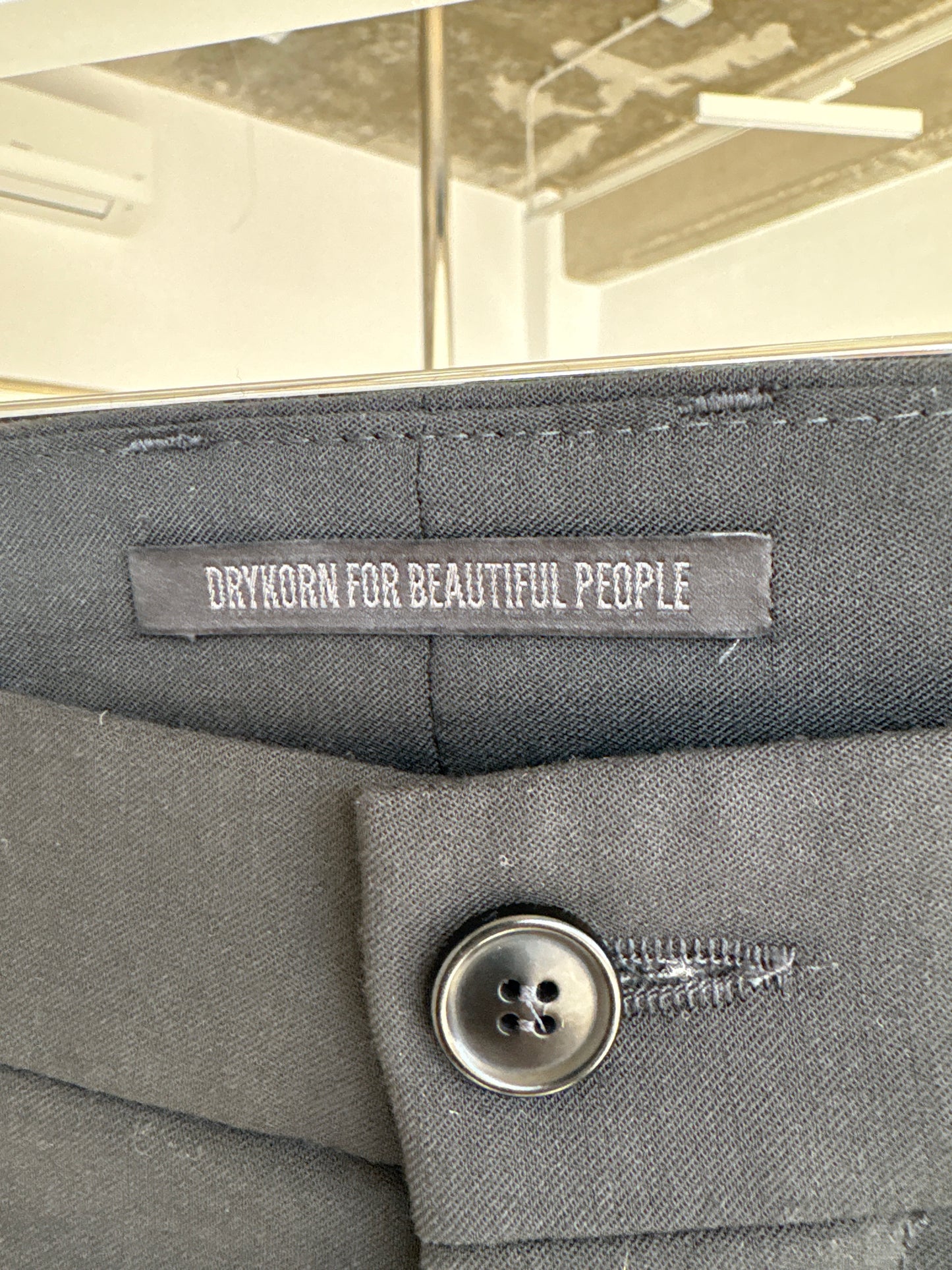 Pantaloni negri de brand premium din lana extrafina strech în croi clasic