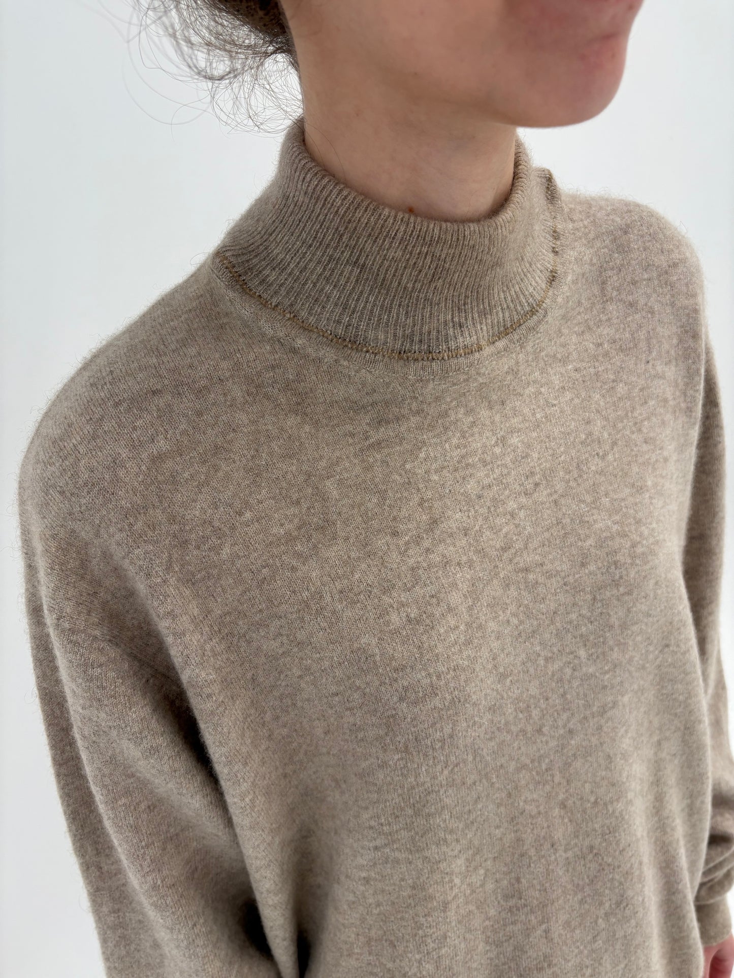 Maleta tall nude din cașmir multiply