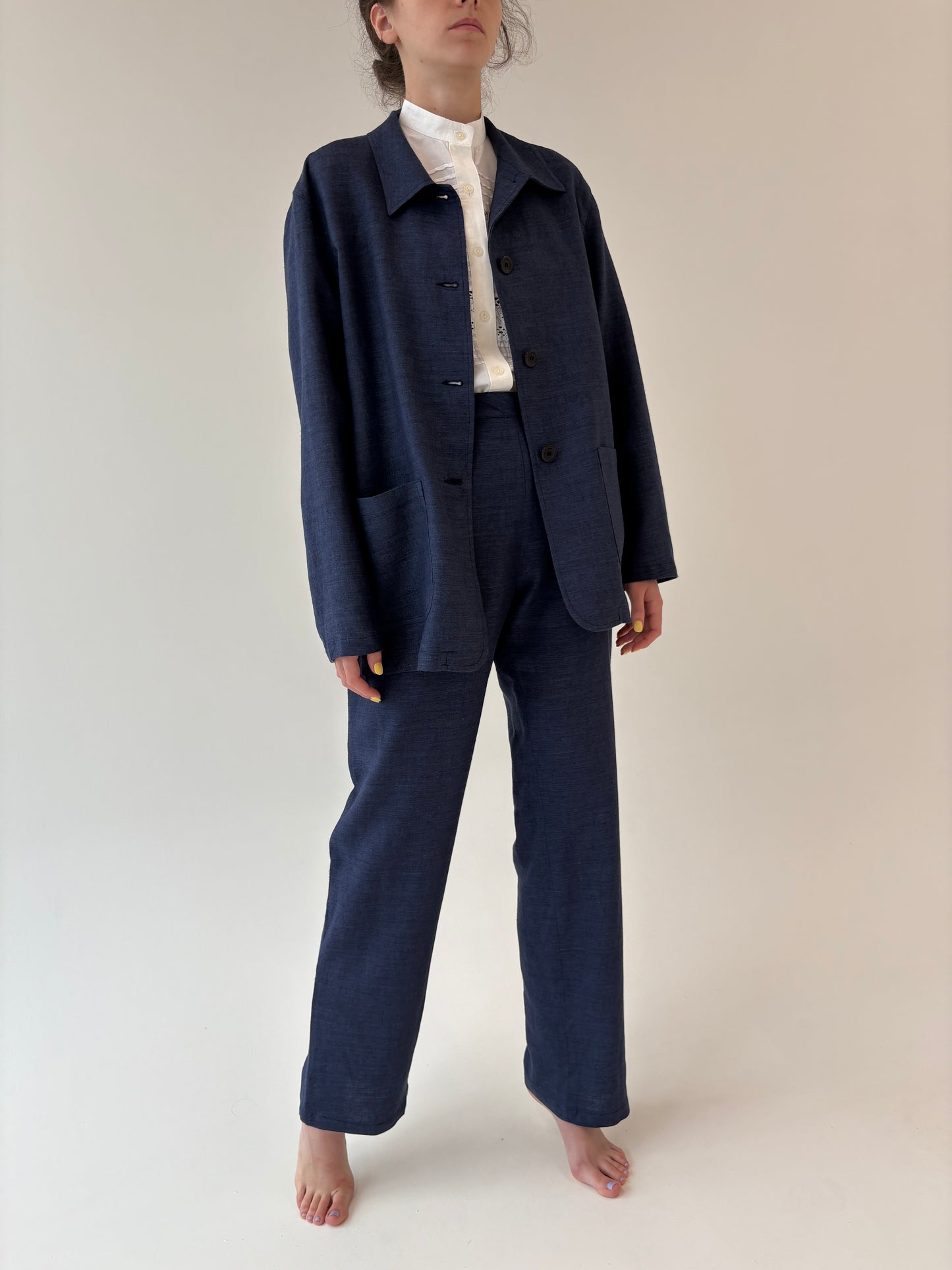 Costum tall jeans blue din pânză cu in în croi clasic