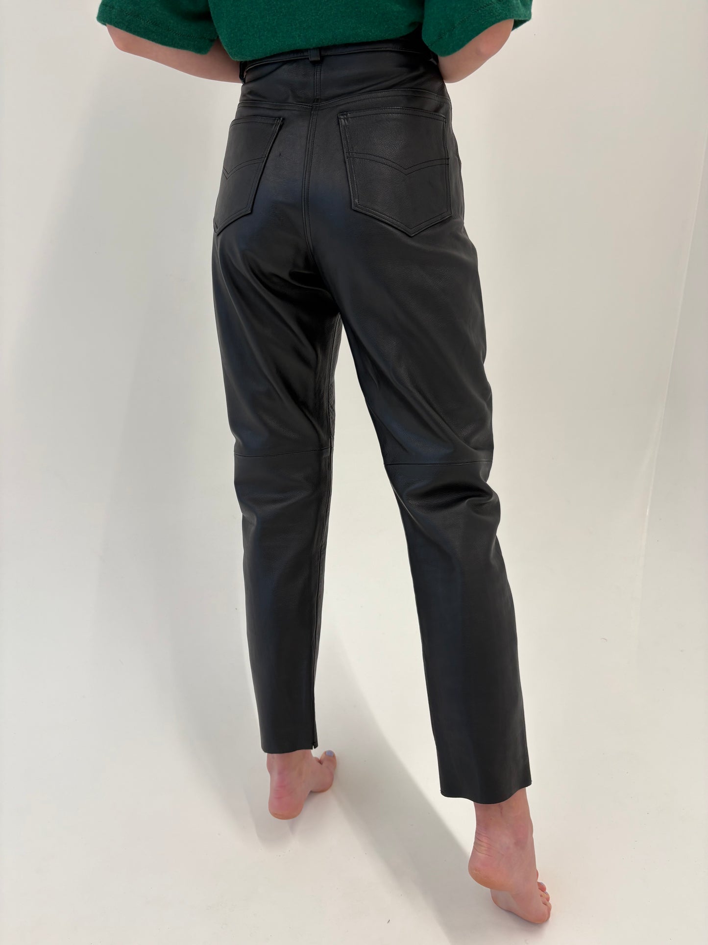 Pantaloni mom fit din piele naturală extrem de moale cu talie ultra înaltă