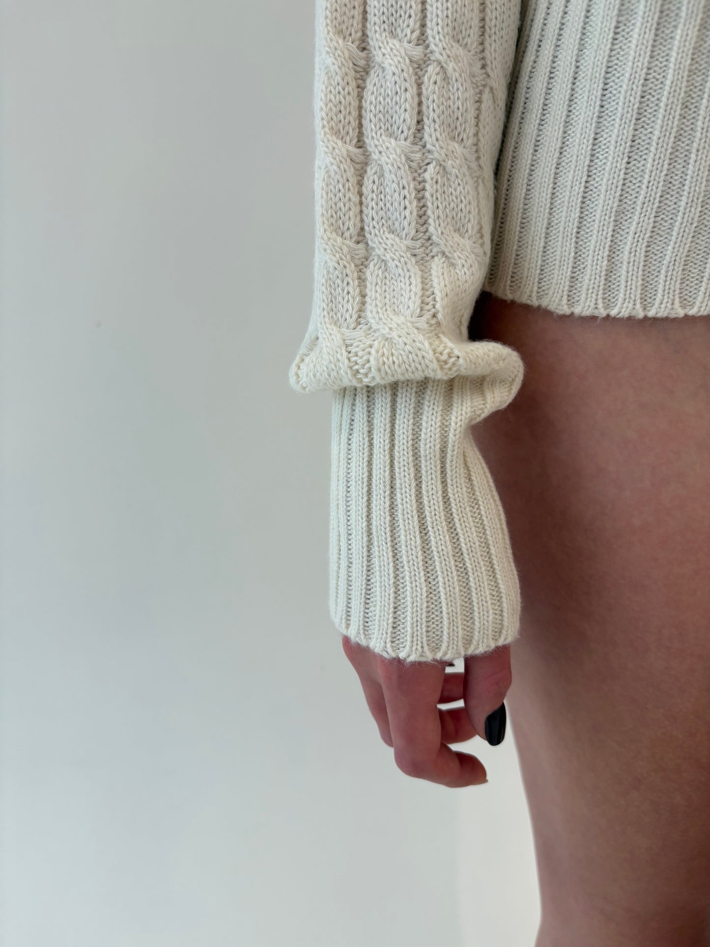 Maleta tall off white cu torsade din lana extrafina groasă de gramaj mare