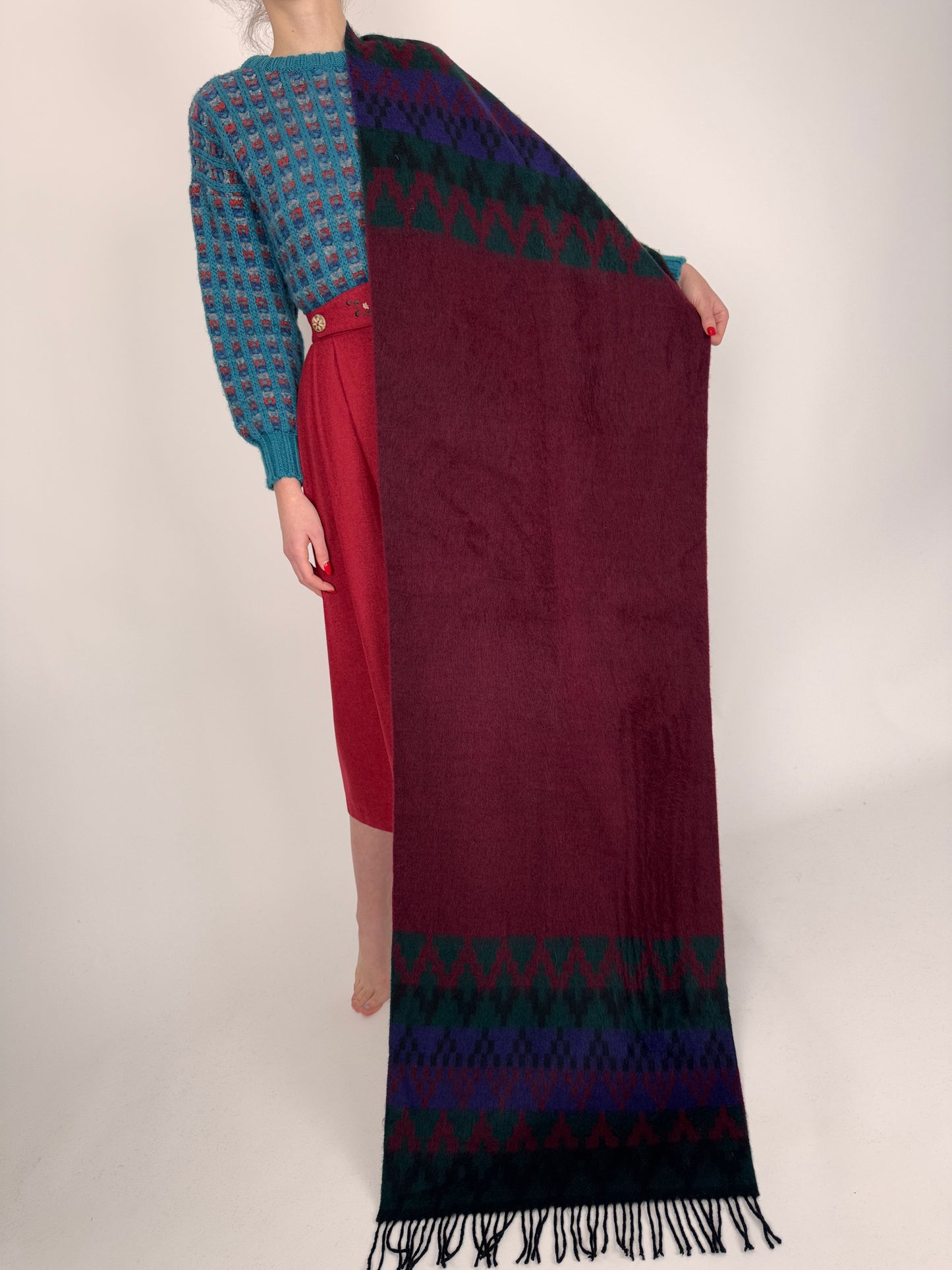 Fular XXXL burgundy din lana extrem de fină plină pufoasă