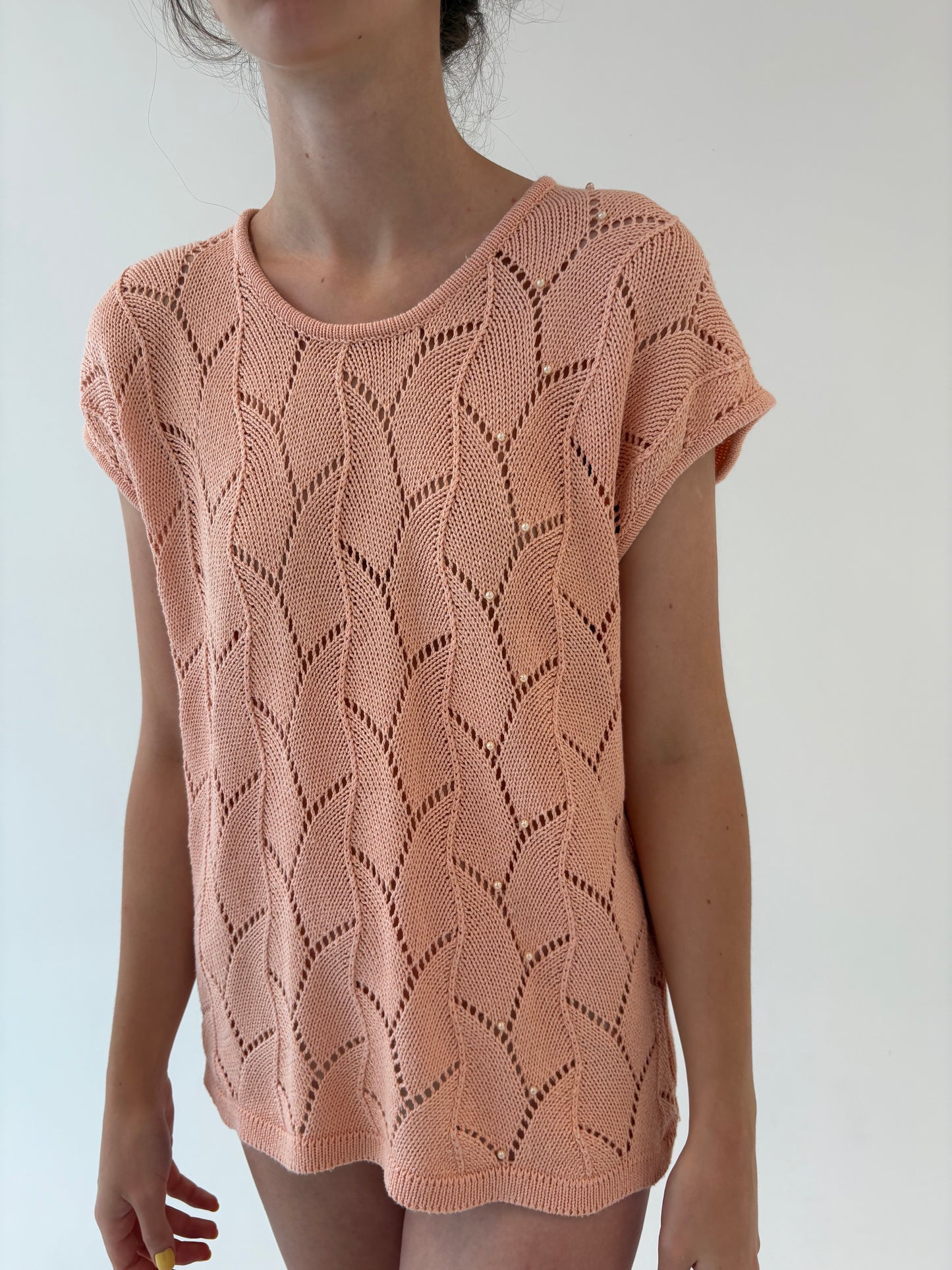 Top vintage dantelat light salmon pink cu perlute