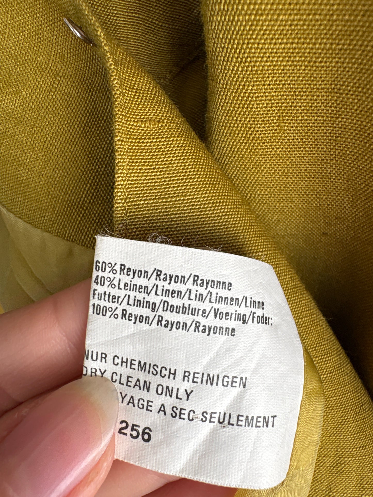 Sacou vintage cu broderie și aplicații în croi minimalist mustard green
