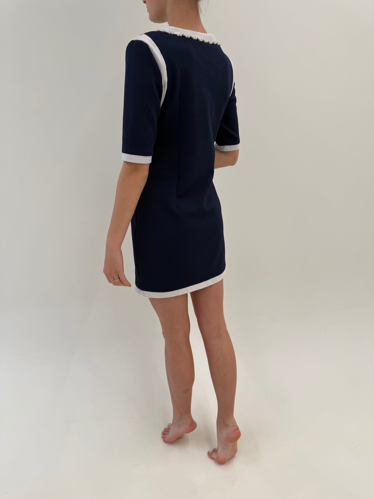 Rochie Max Mara cu aplicații manuale perle de la business la cocktail Navy cu alb