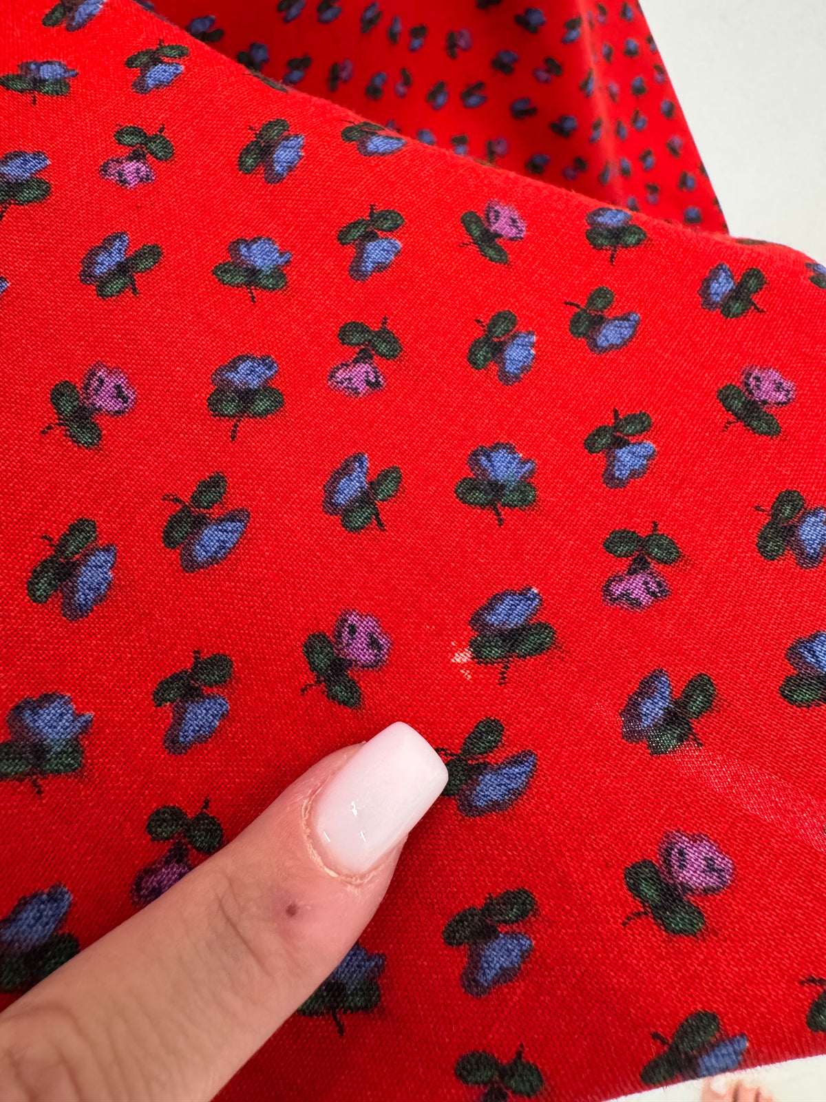 Fustă maxi tall din pânză excepție bumbac ruby red cu print floral și talie elastică