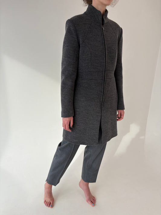 Palton in croi ușor cambrat italian cu influențe smart casual din lana extrafina