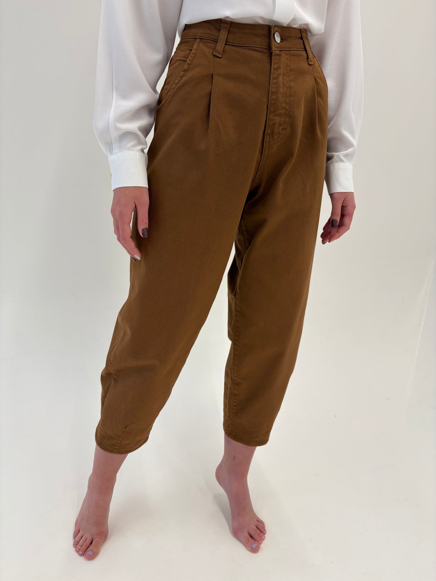 Jeans premium petite caramel brown cu talie ultra înaltă și pense