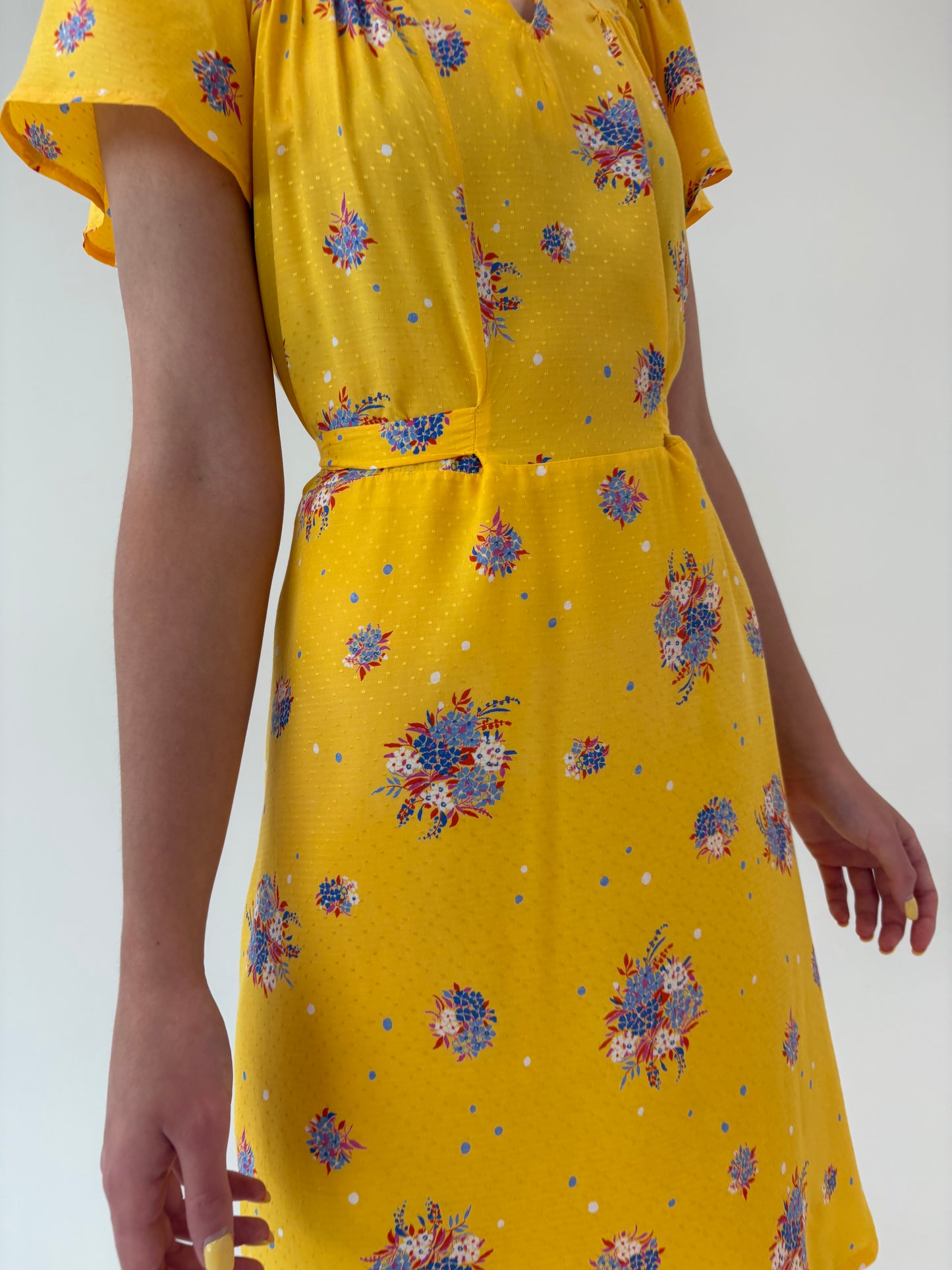 Rochie vintage cu guler Peter Pan și talie marcată reglabilă