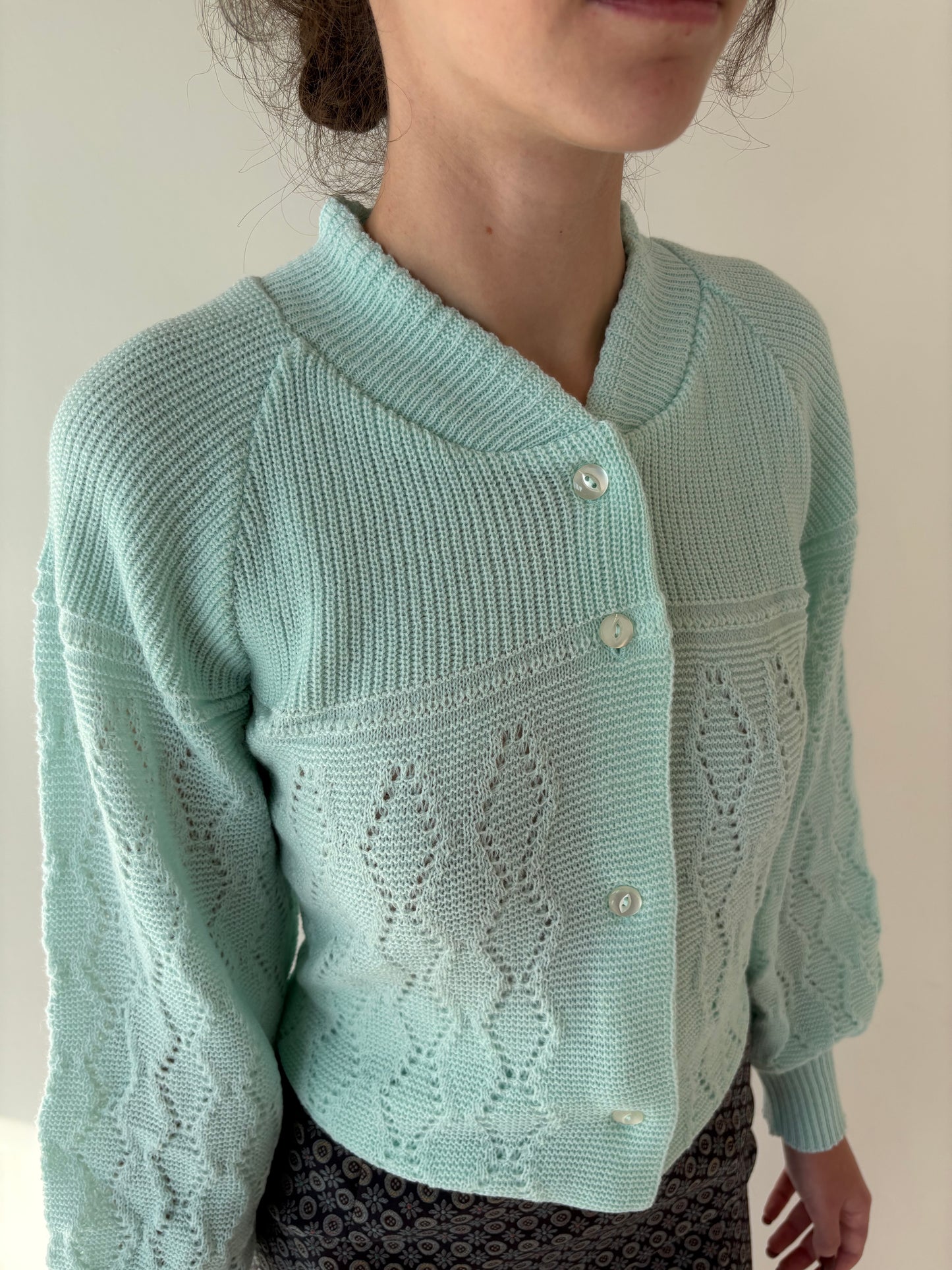 Cardigan vintage mint green cu mâneci ample și manșete îngustate