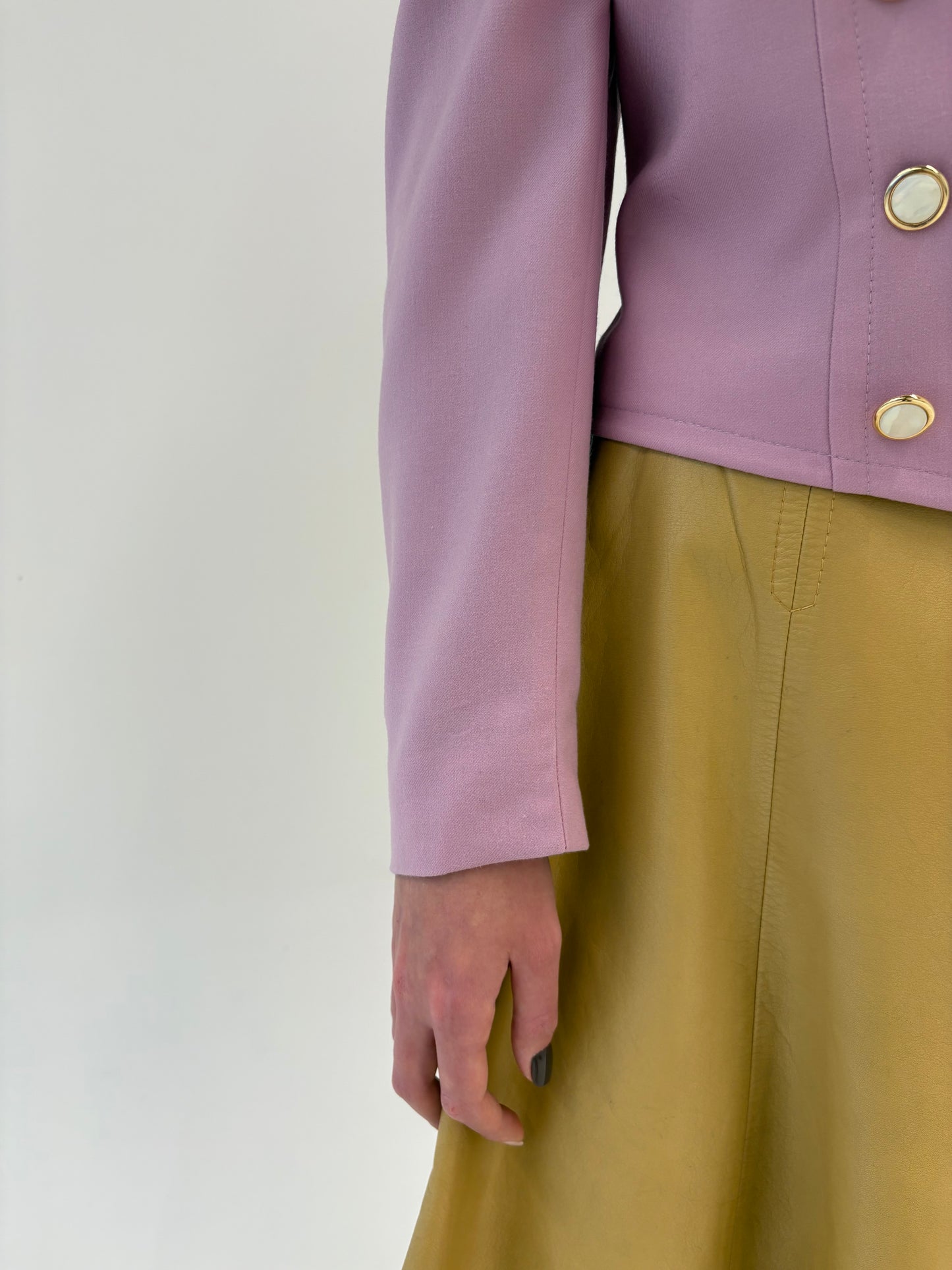 Sacou cambrat din stofă excepțională de lana și cașmir powder pink