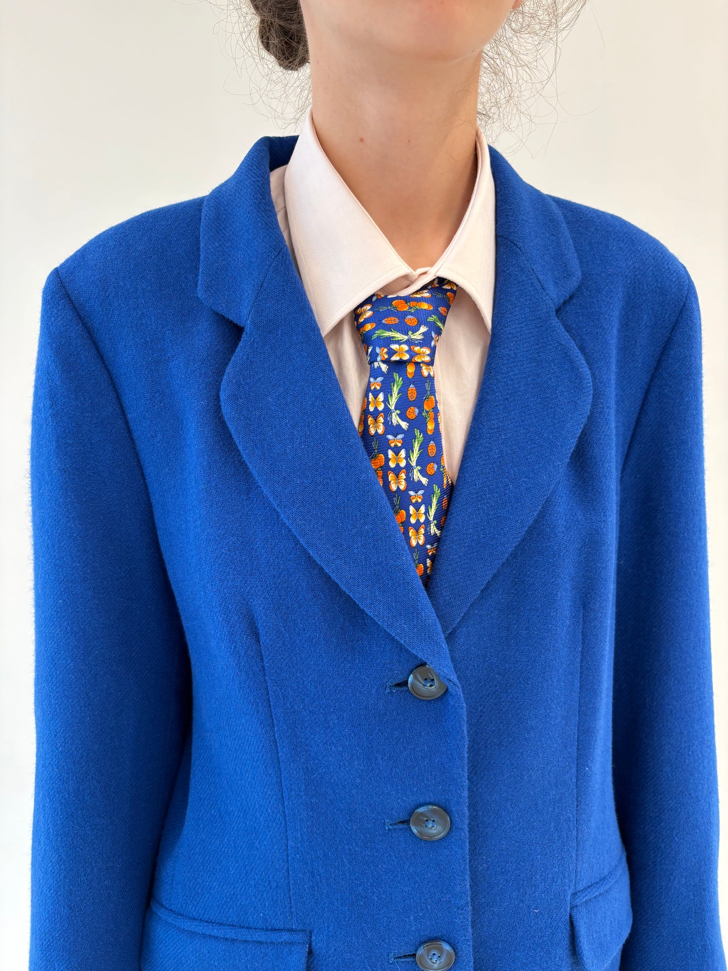 Cravata albastru regal cu print feminin din mătase naturală