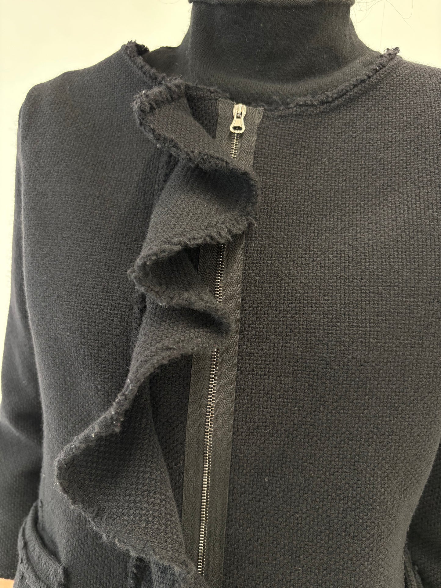 Jacheta ultra premium italiană cu mânecă 3/4 și jabou din lana de gramaj mare