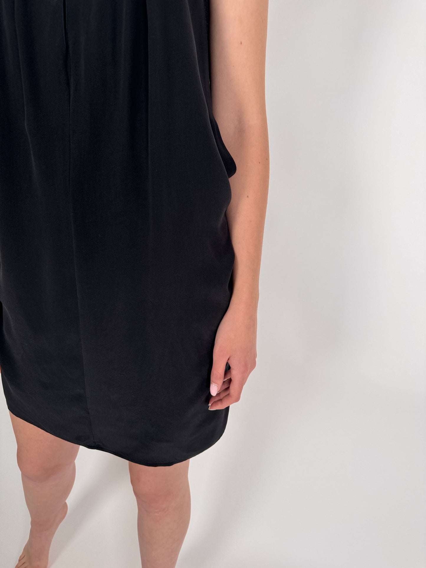 LBD luxury Pringle of Scotland din mătase naturală și dantelă