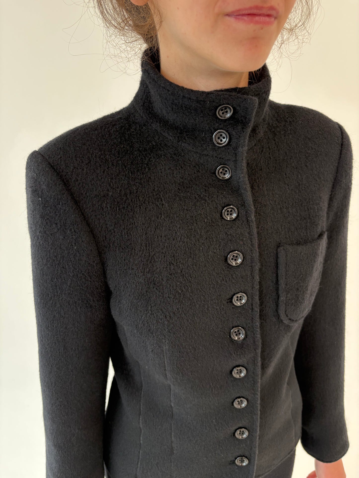 Sacou negru luxury petite Madeleine din stofă de lana și mohair