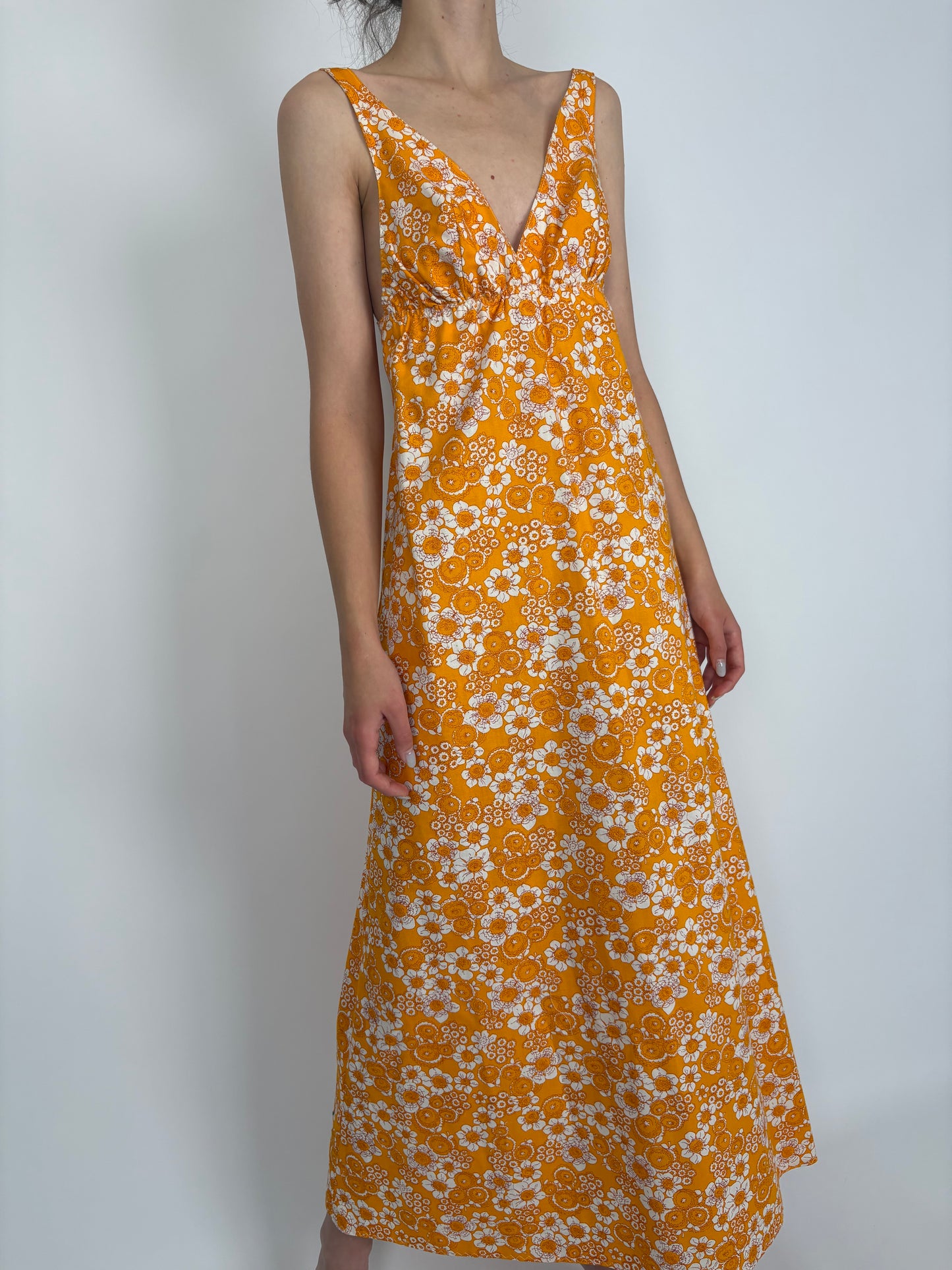 Rochie vintage maxi în croi de ani 60