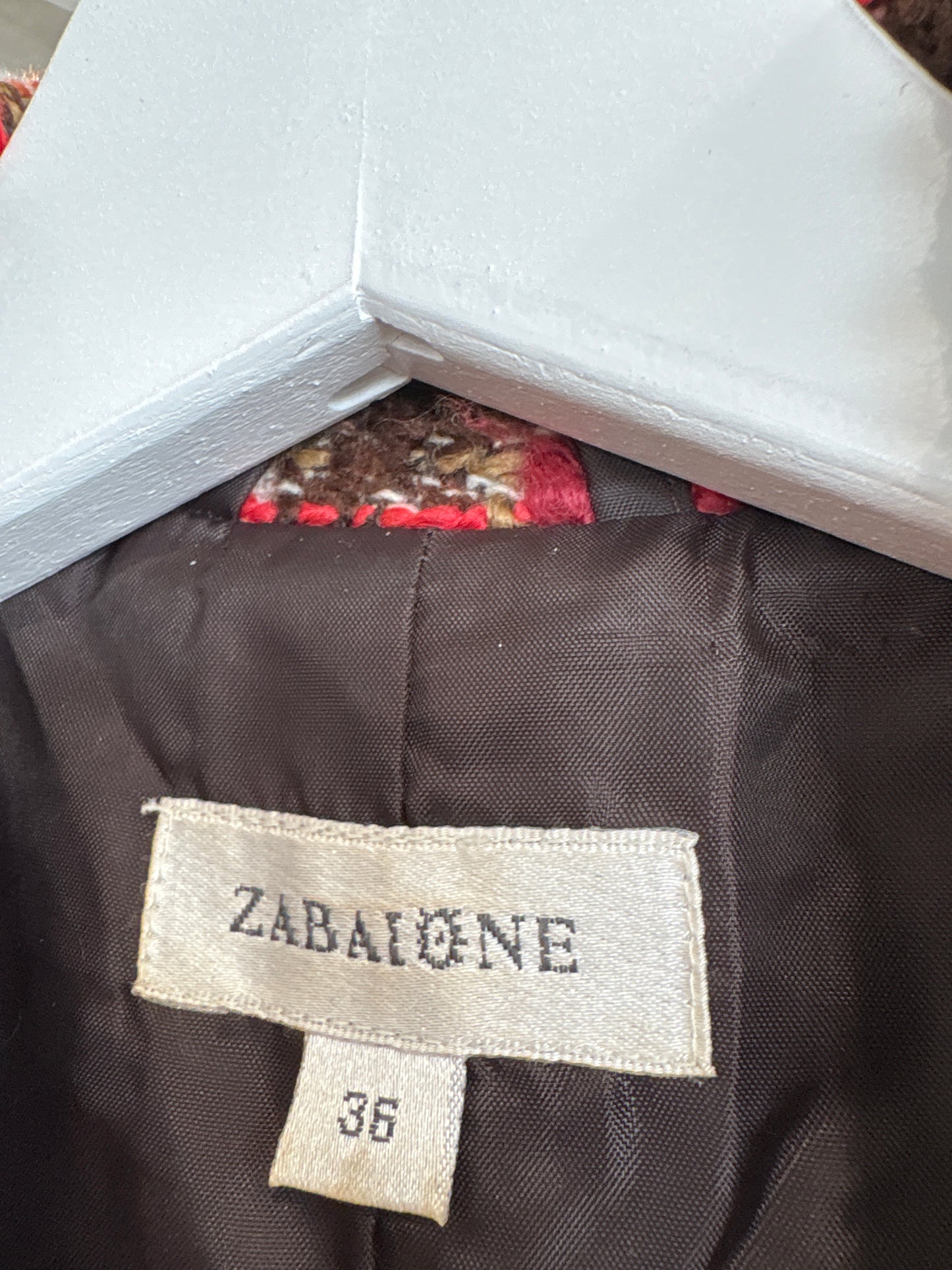 Sacou italian din tweed în stil Chanel în croi ușor cambrat