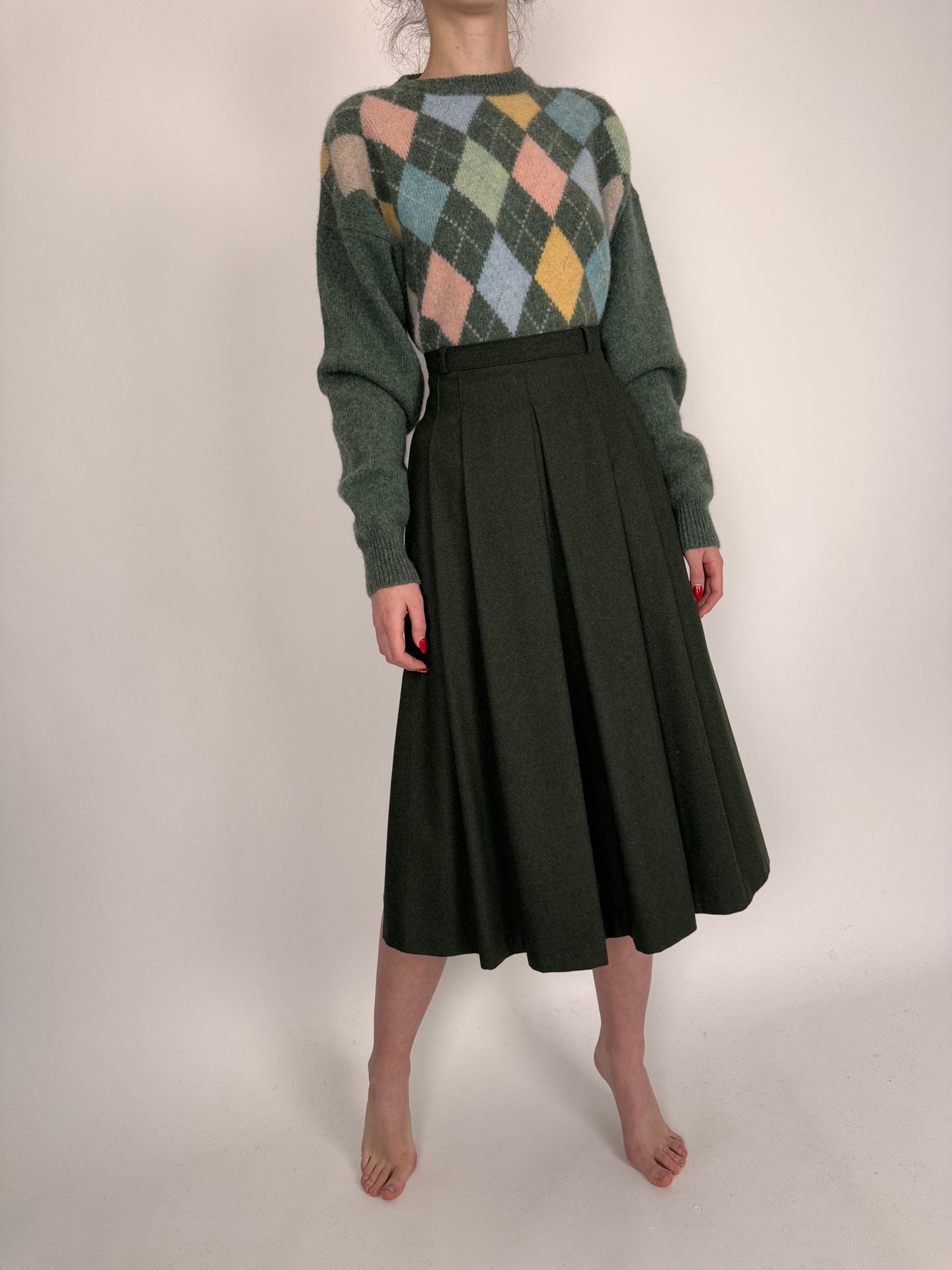 Fustă plisată midi spre maxi din stofă de lana plină hunter green