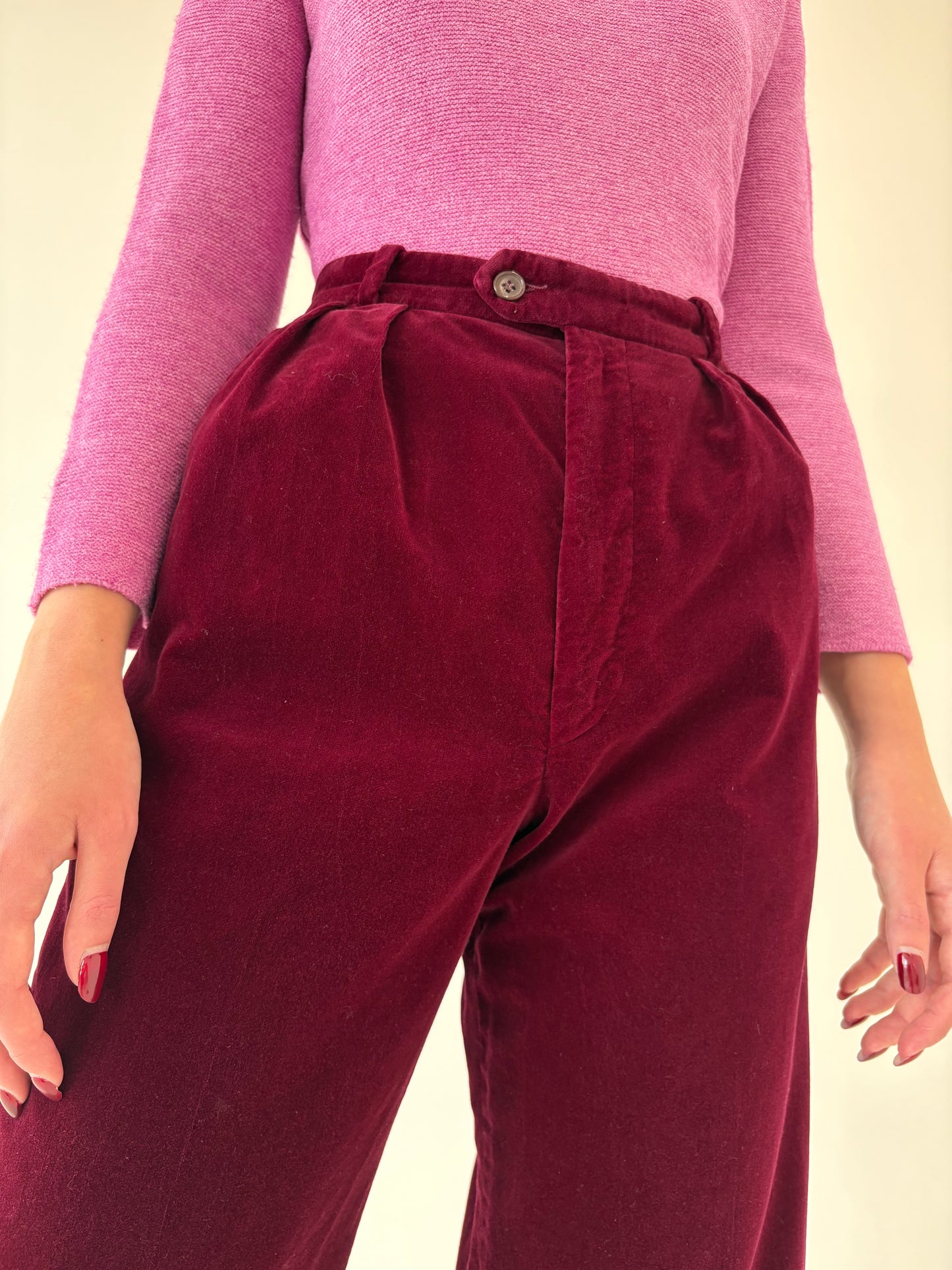 Costum italian burgundy din catifea luxoasă de bumbac