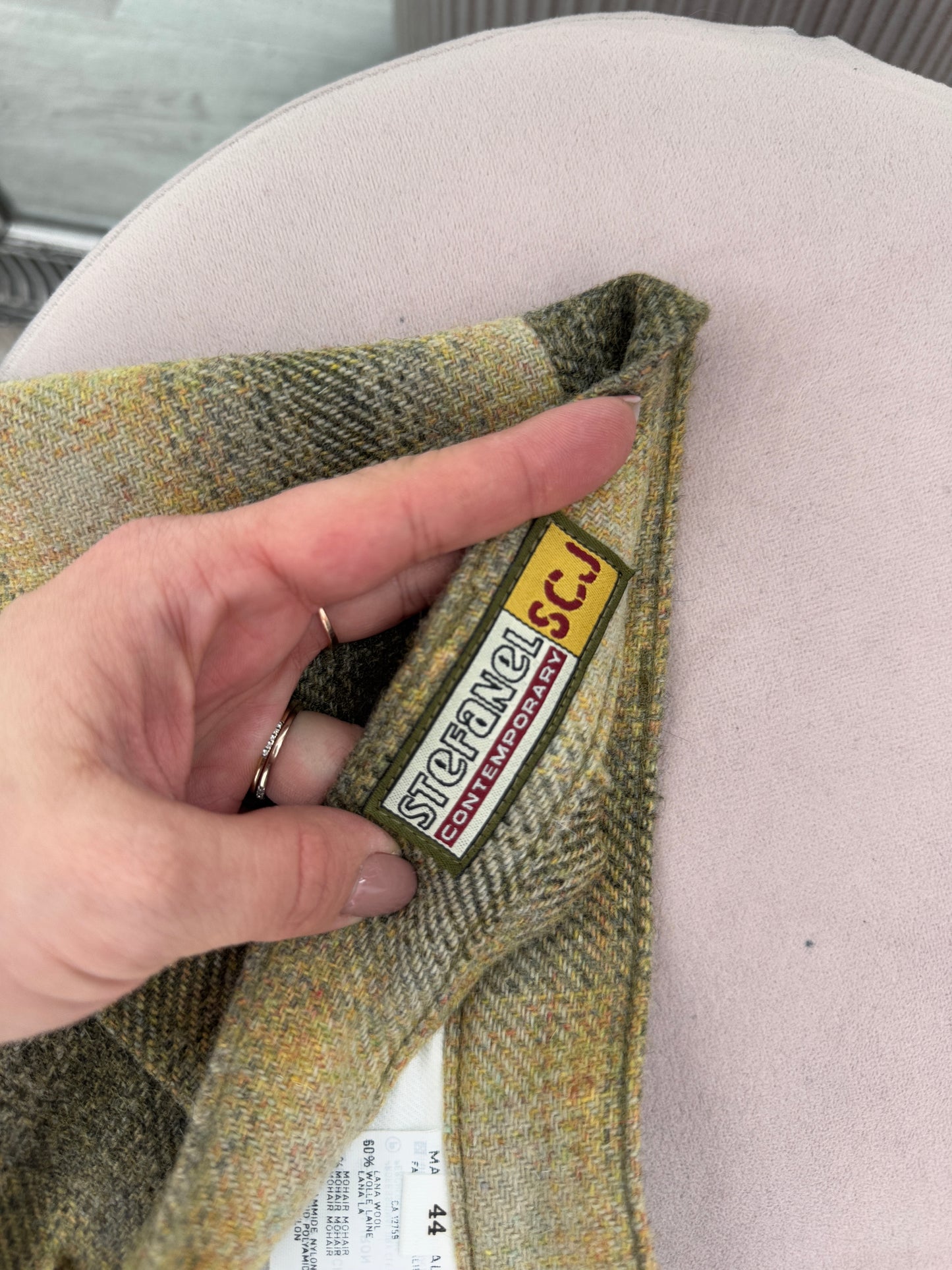 Pantaloni Stefanel cu talie ultra înaltă din stofă de lana cu mohair