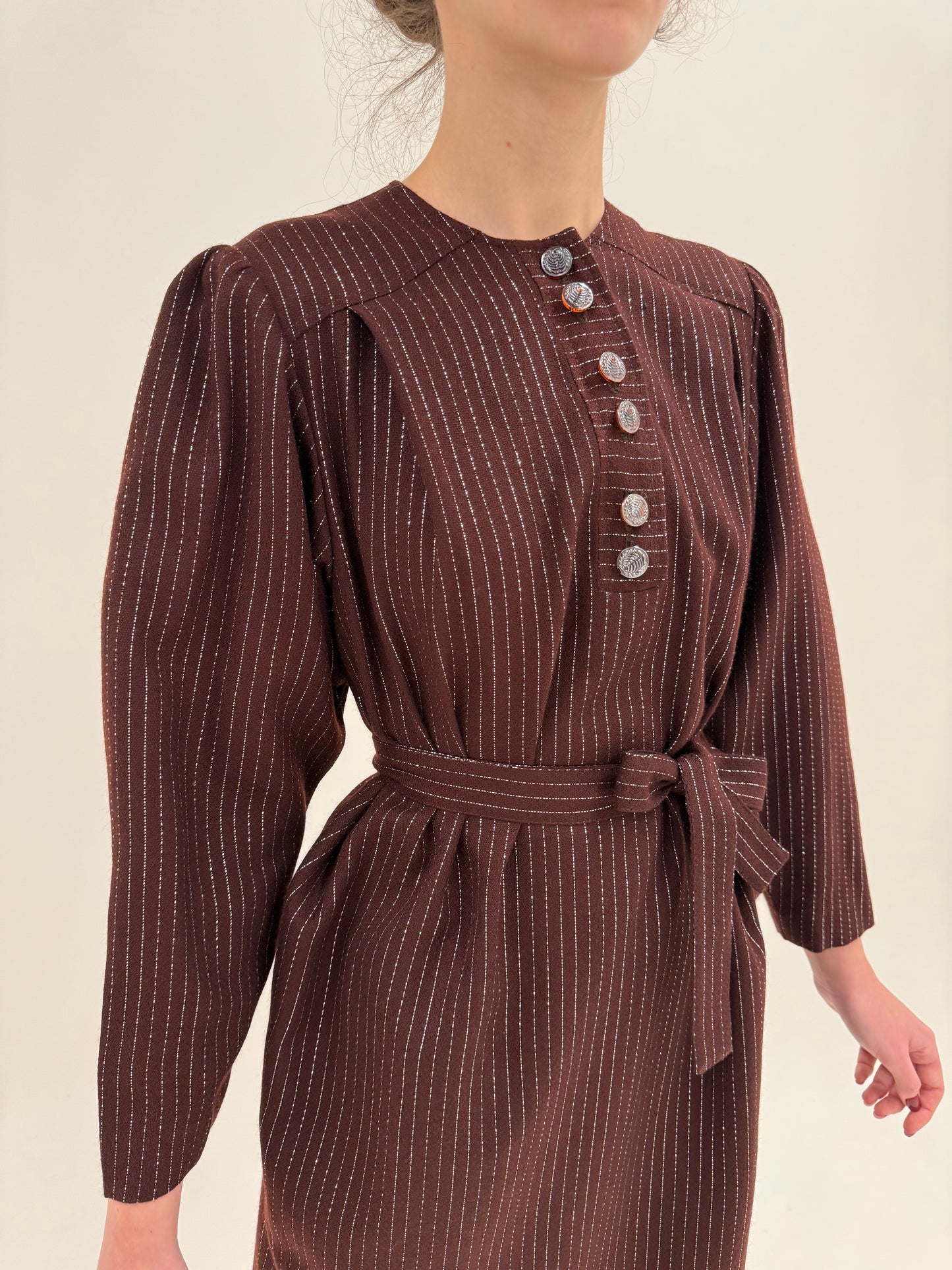 Rochie vintage chocolate brown din stofita de lana extrafina cu dungi argintii