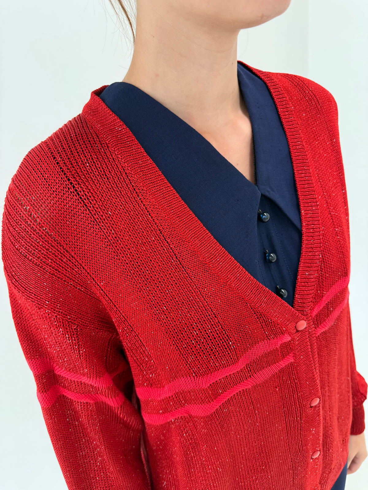 Cardigan vintage roșu superb brick din Vascoza satinata excepțională cu inserții fine aurii