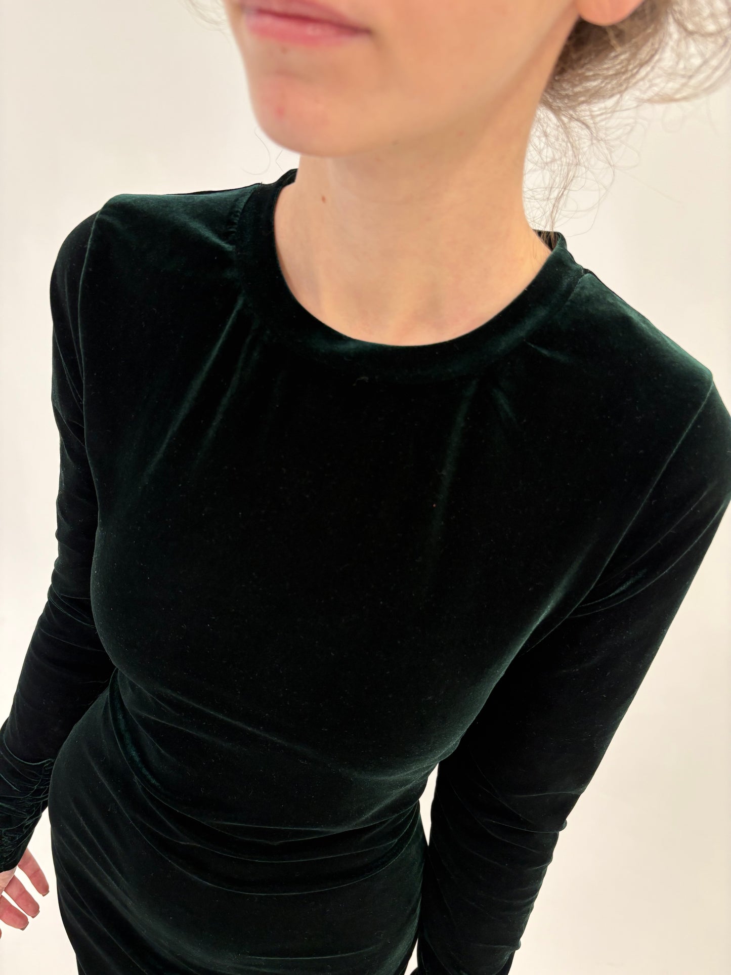 Rochie din catifea modelatoare dark green în croi minimalist