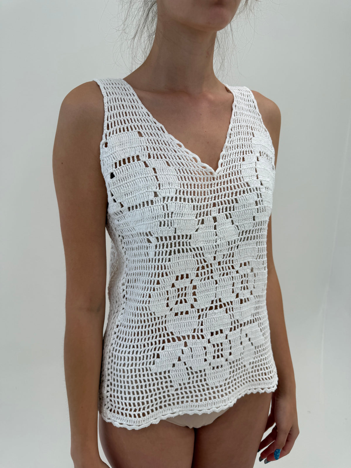 Top excepțional din macrame de bumbac lucrat manual