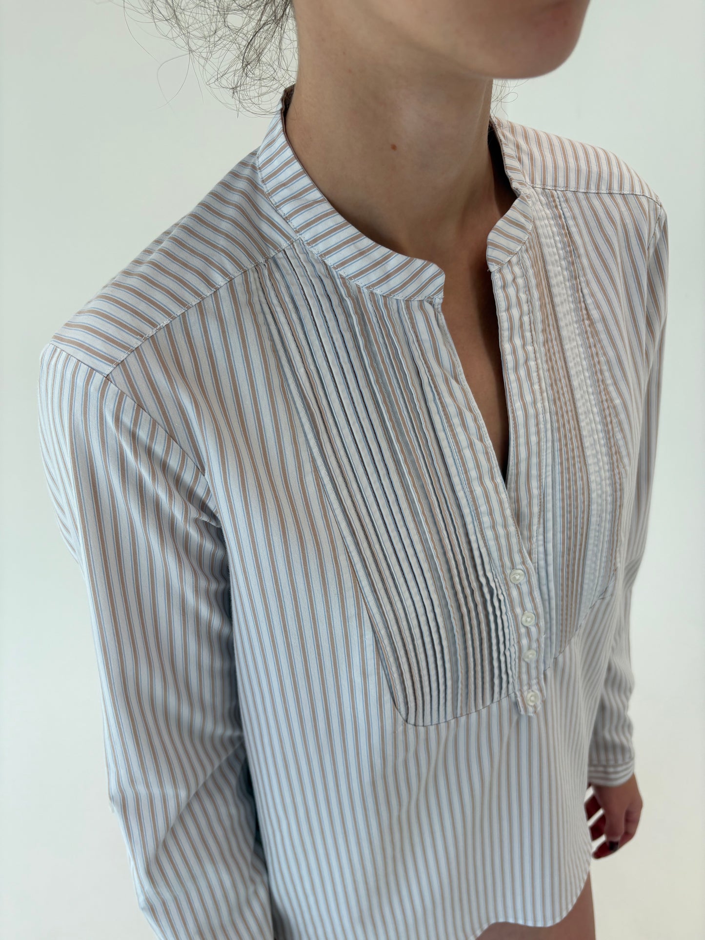 Cămașa din poplin premium de bumbac cu dungi fine baby blue și cafe au lait