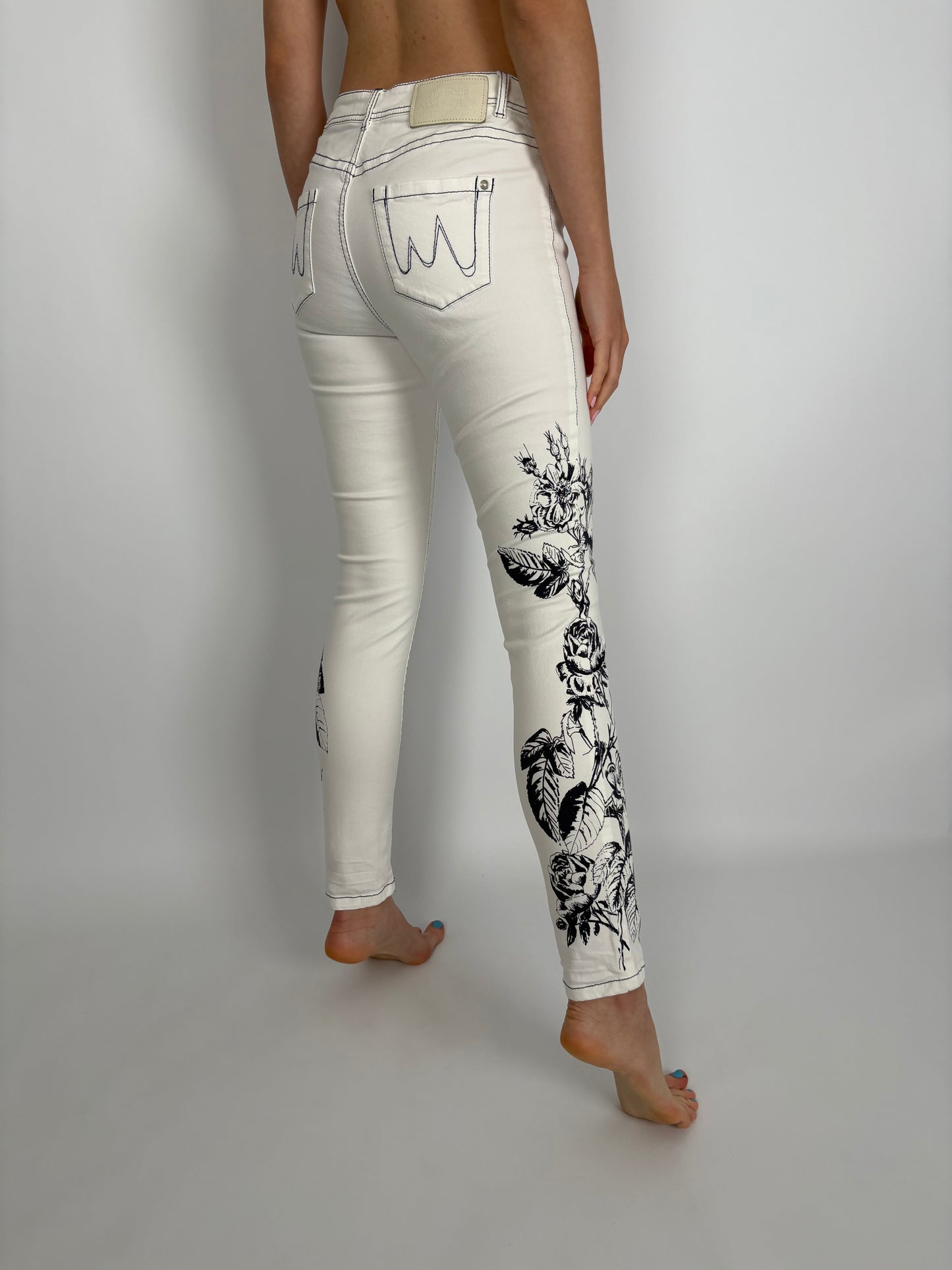 Jeans luxury Marc Cain modelator de vară cu influențe Navy