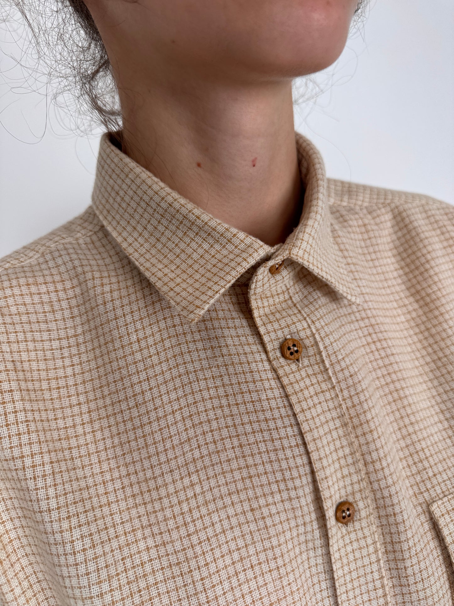 Cămașa vintage ivoire de brand luxury din mix de lana în carouri camel