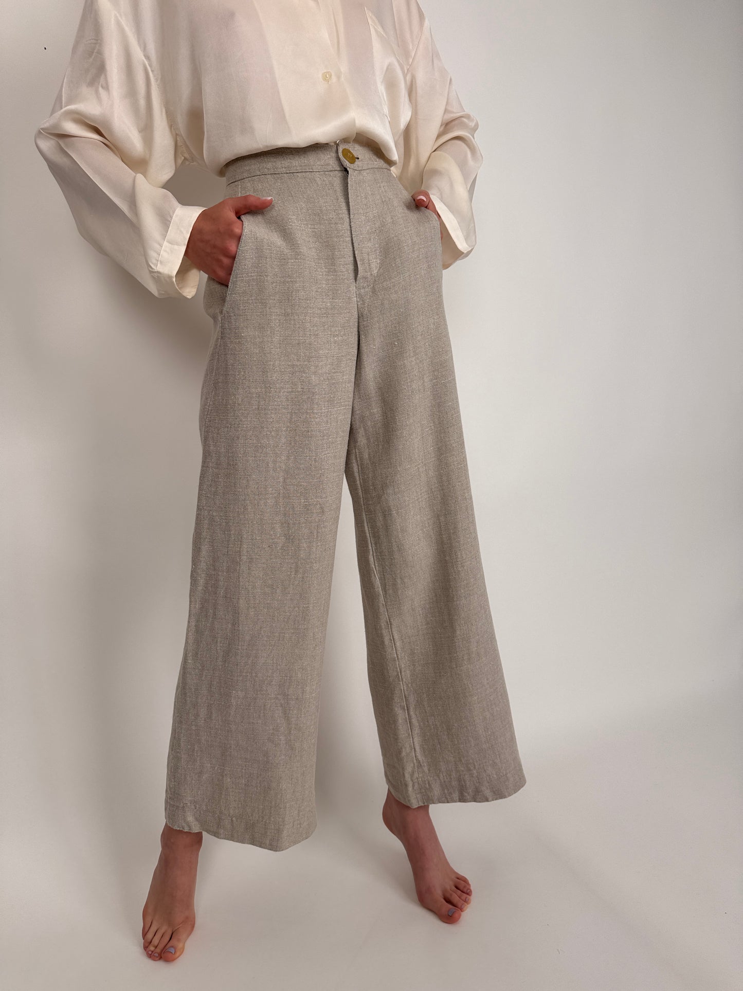 Pantaloni light gray din pânză grea cu talie înaltă marcată
