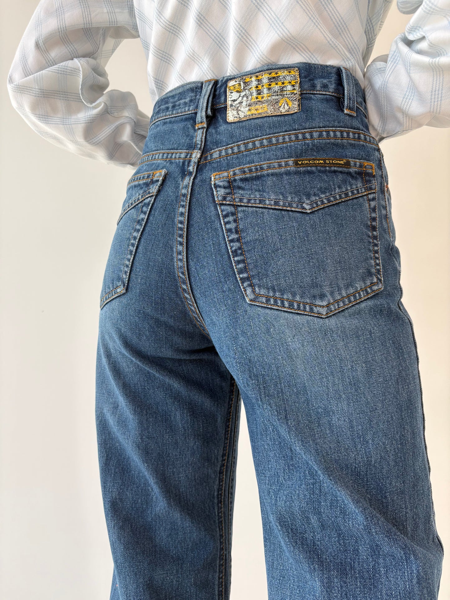 Jeans vintage premium tall classic wash cu talie ultra înaltă