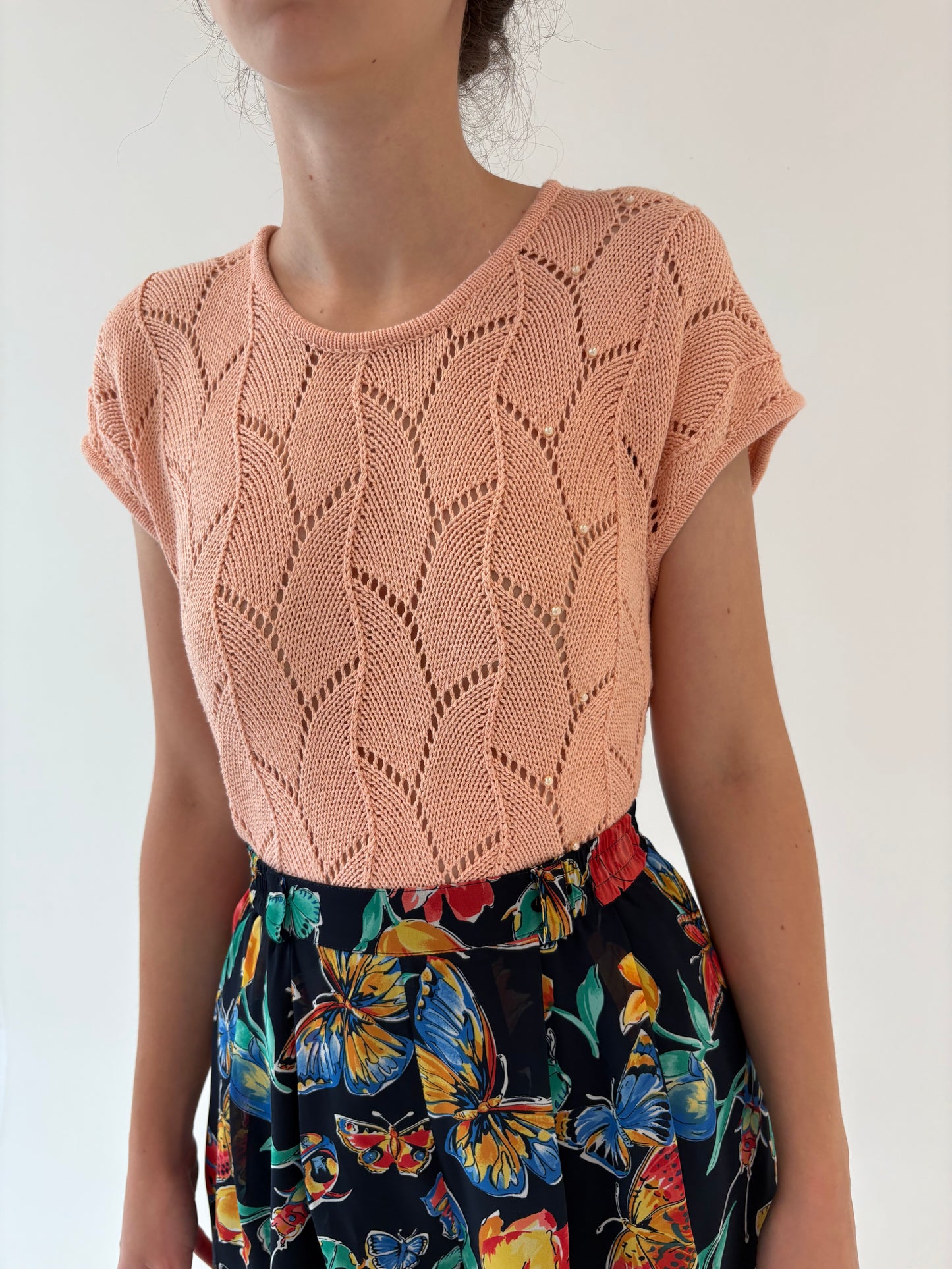 Top vintage dantelat light salmon pink cu perlute