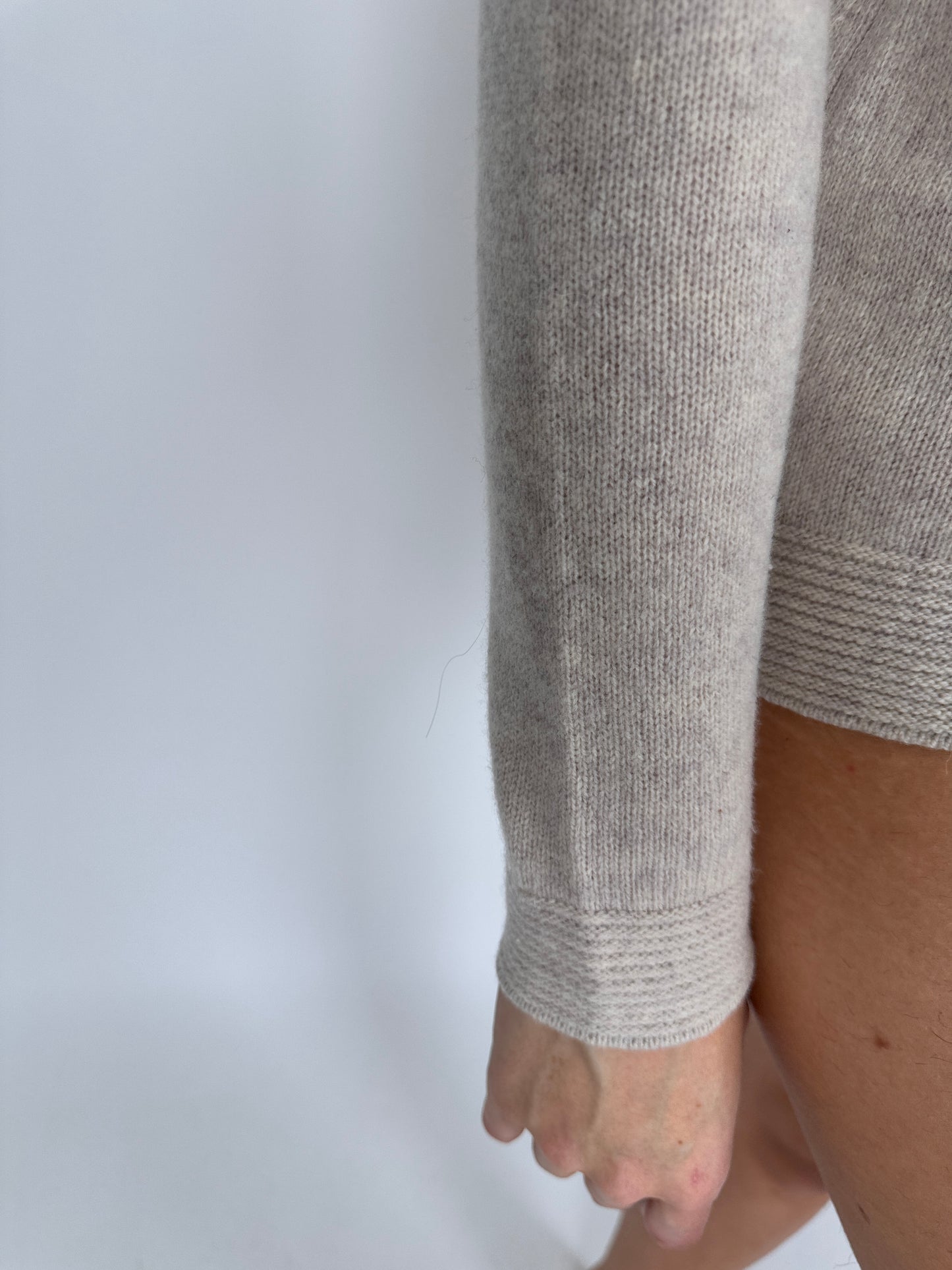 Maleta light nude din lana de extrafina de gramaj mare