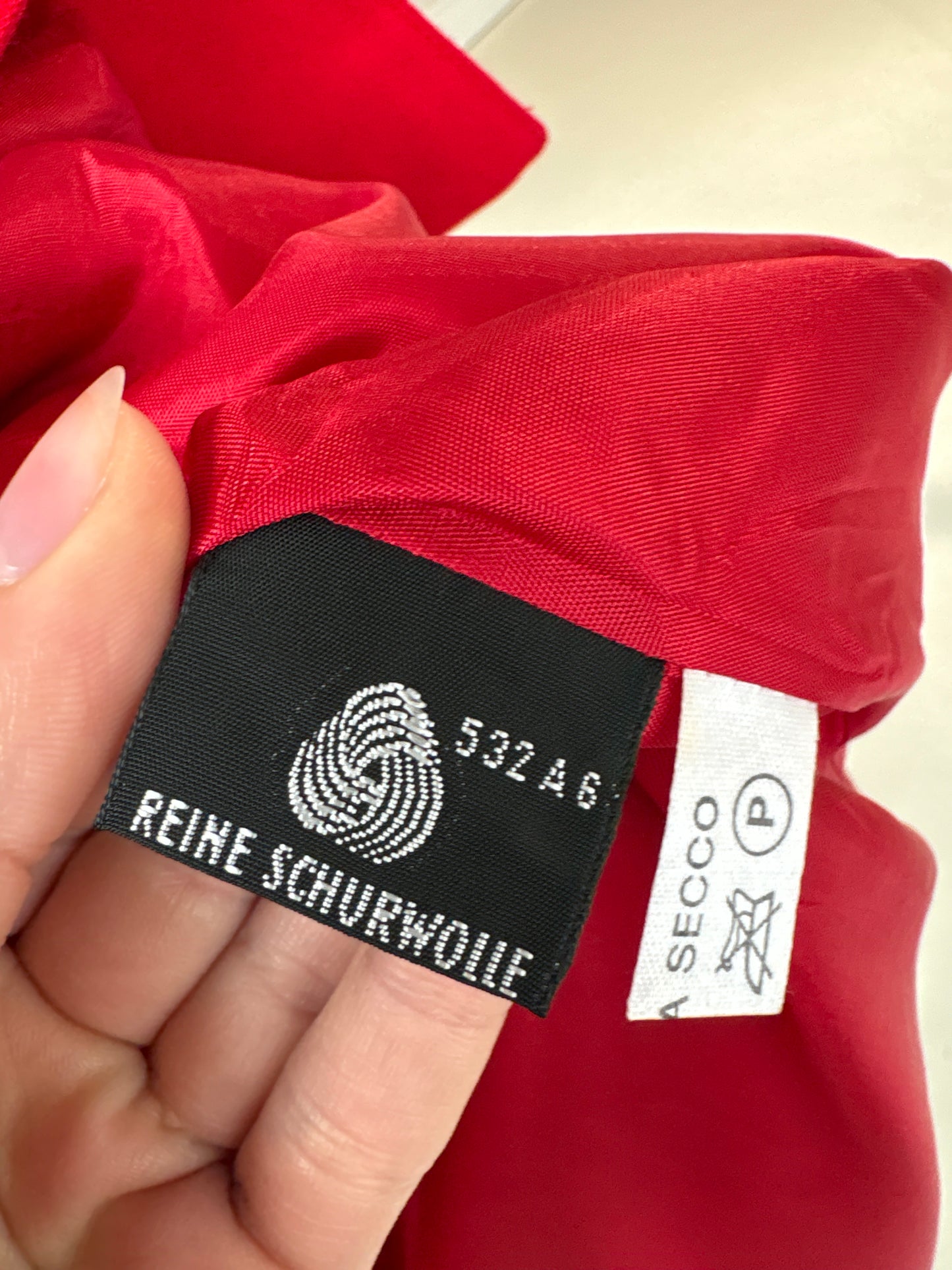 Sacou vintage cherry red din lana pura extrafina virgină certificată
