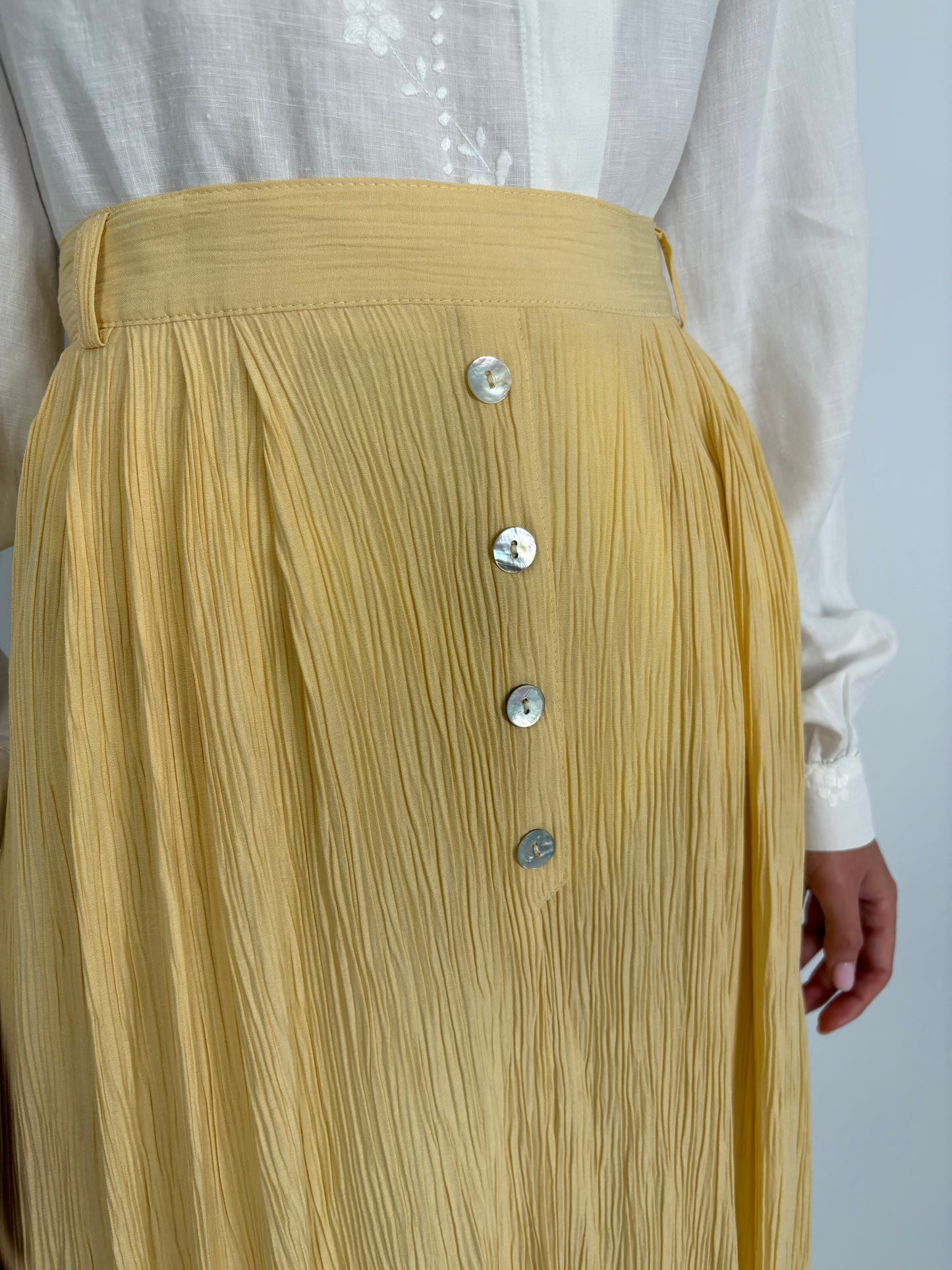 Fustă vibatge texturată cu talie ultra înaltă marcată butter yellow