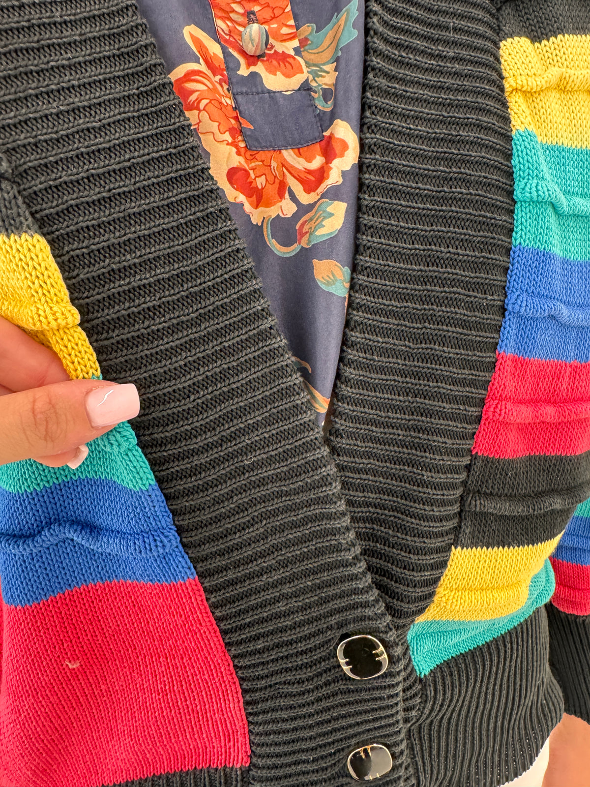 Cardigan vintage cu umeri bufanți din bumbac de gramaj mare cu manșete înalte