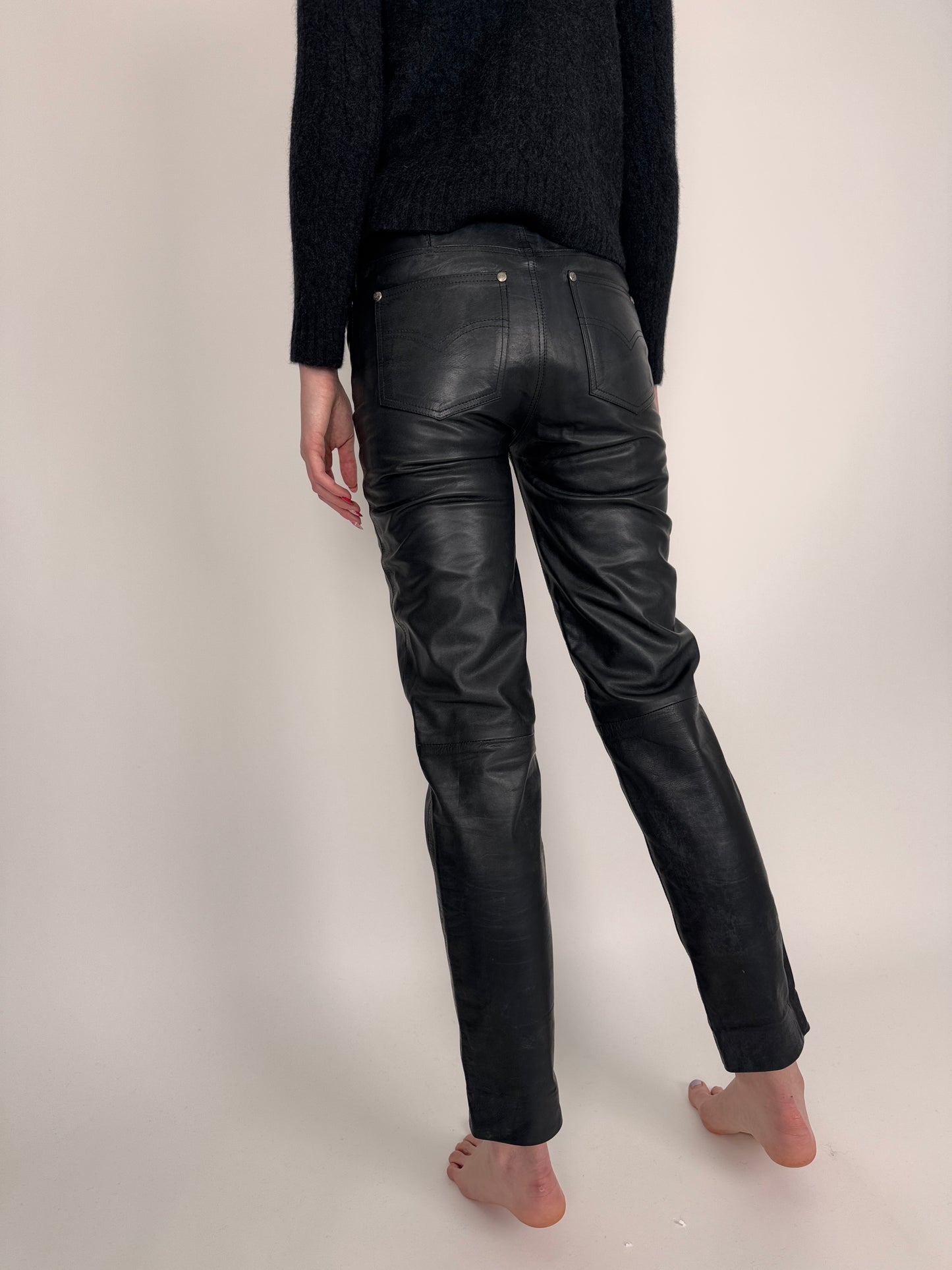 Pantaloni din piele naturală extrem de moale cu talie ultra inalta