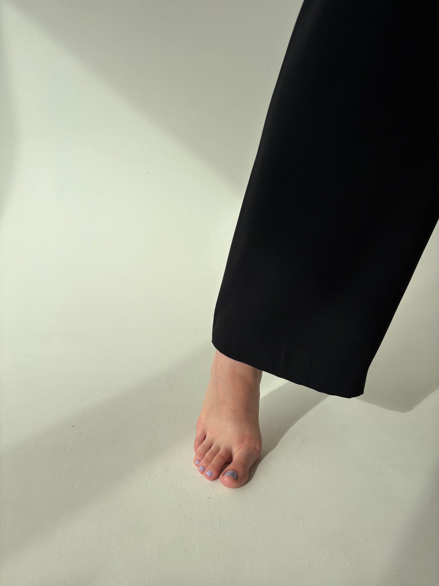 Pantaloni business negri în croi drept cu talie ultra înaltă