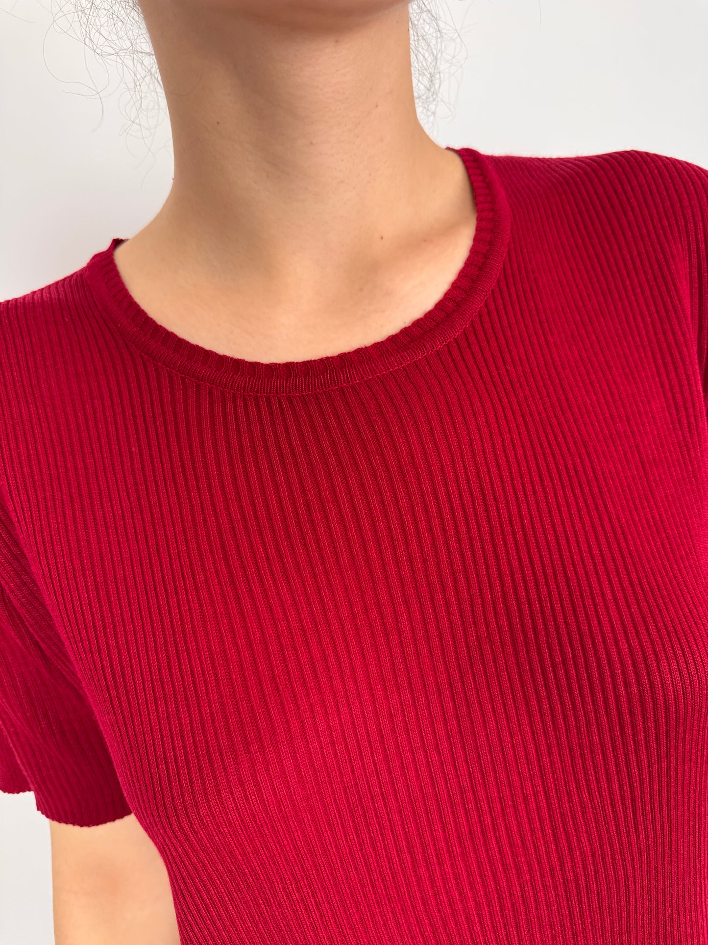 Top dark cherry red ribbed din lana extrafina și bumbac