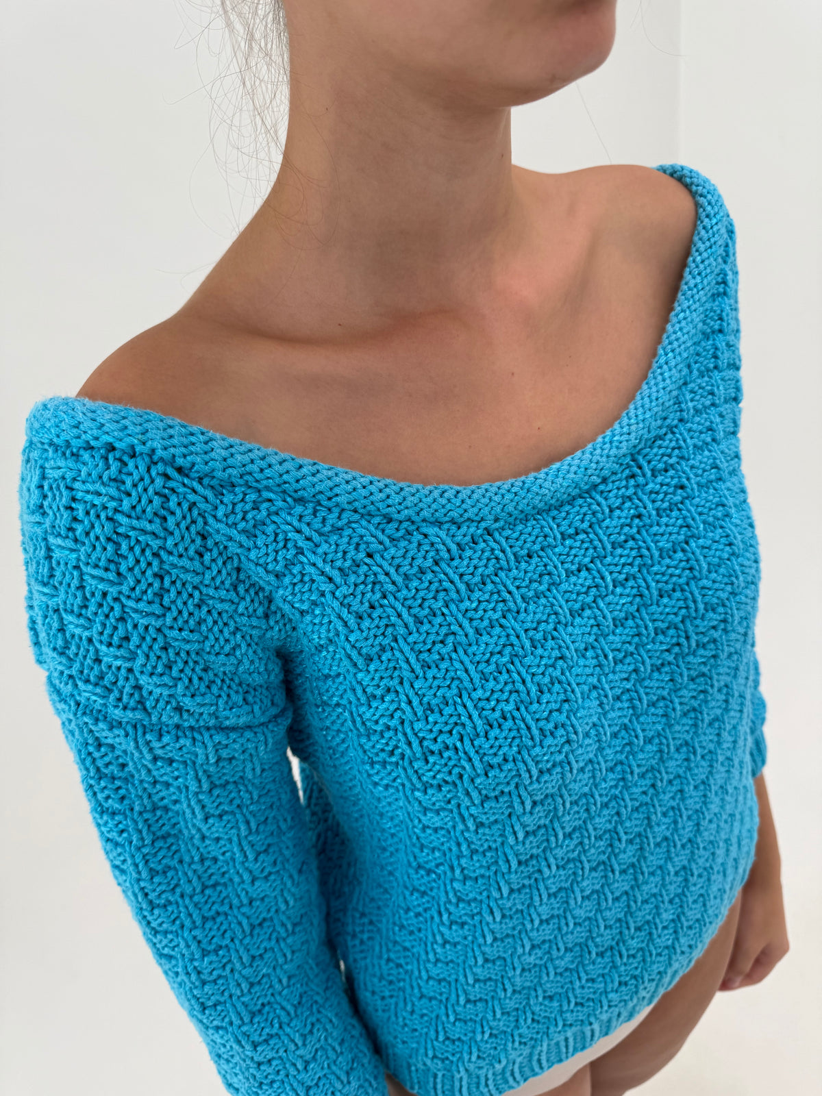 Pulover vintage cu decolteu bărcuță aqua blue din bumbac gros excepțional