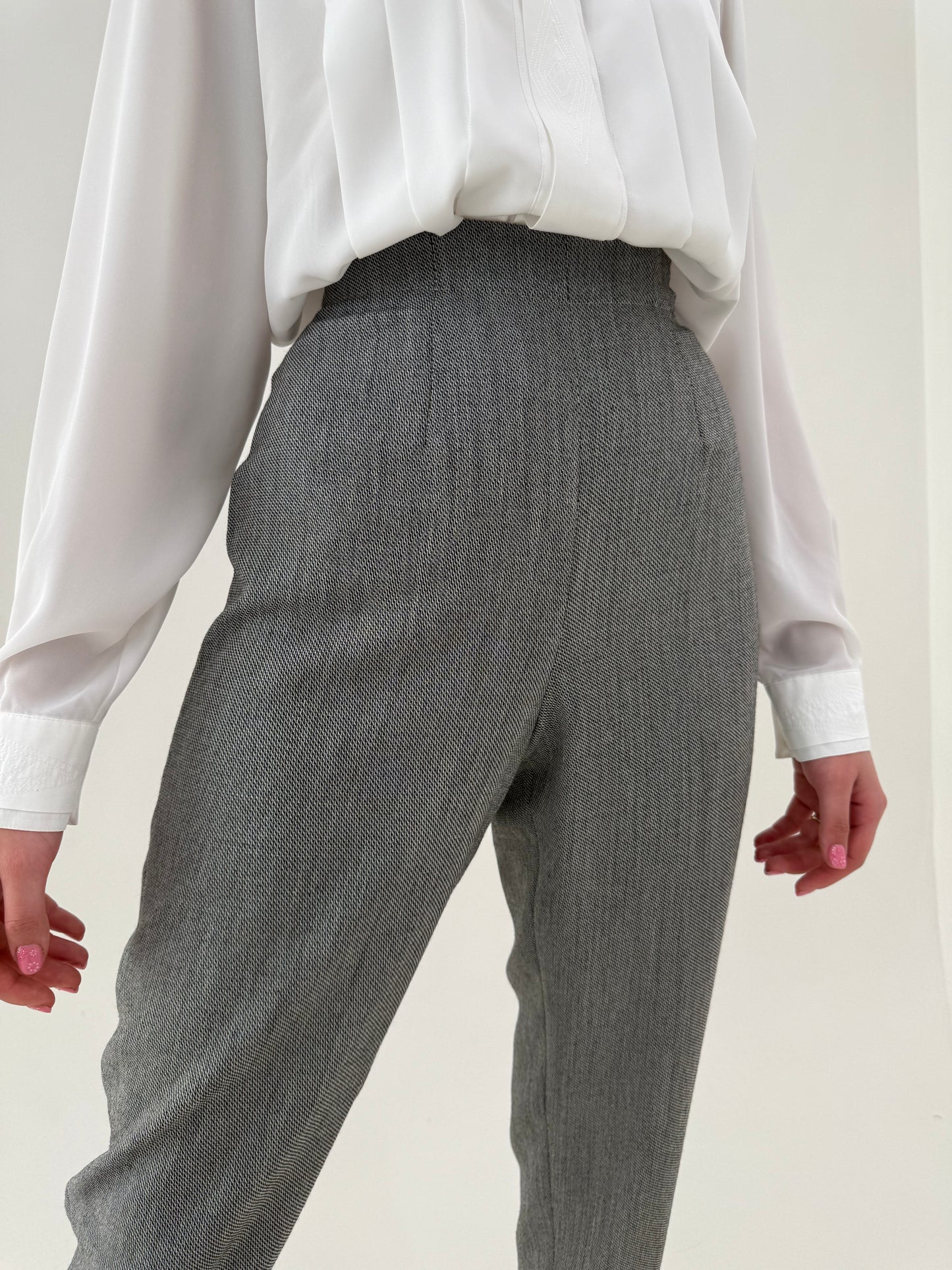 Pantaloni țigaretă alb cu negru cu talie ultra înaltă tall