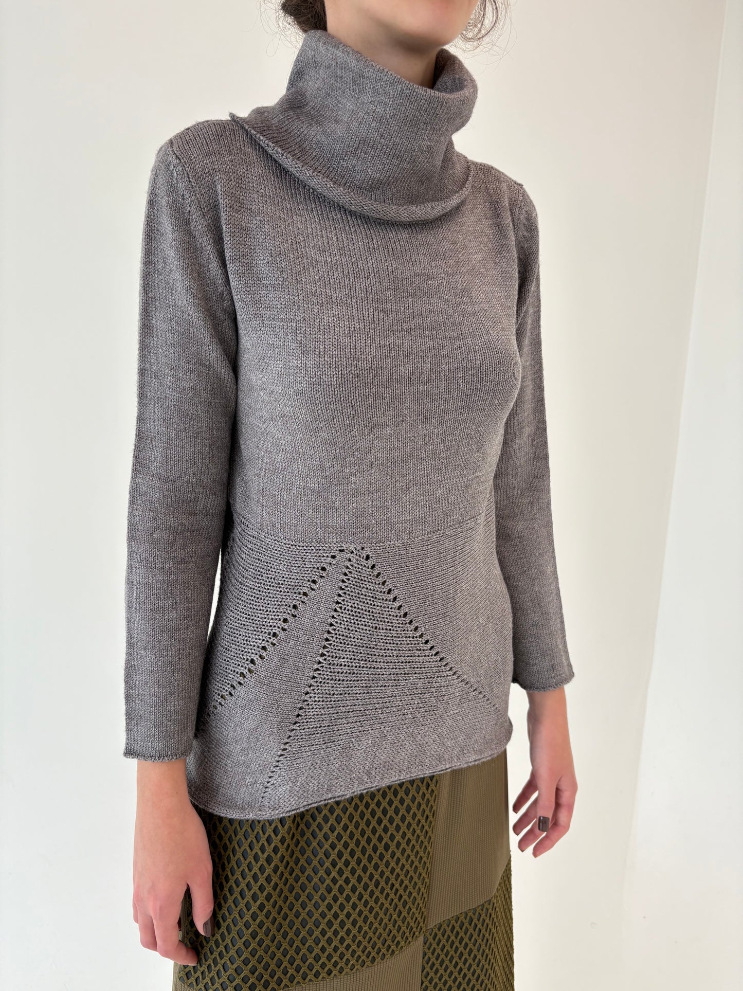 Maleta silver gray cu guler sal din lana merino extrafina de gramaj mare