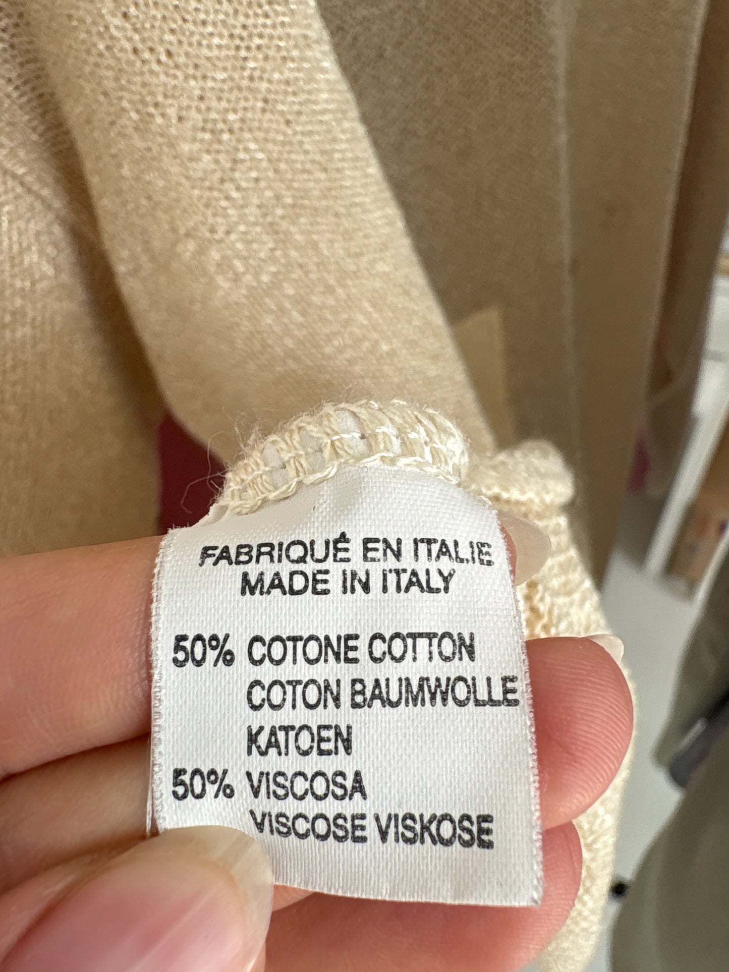 Bluză în nuanțe superbe neutre din jerse