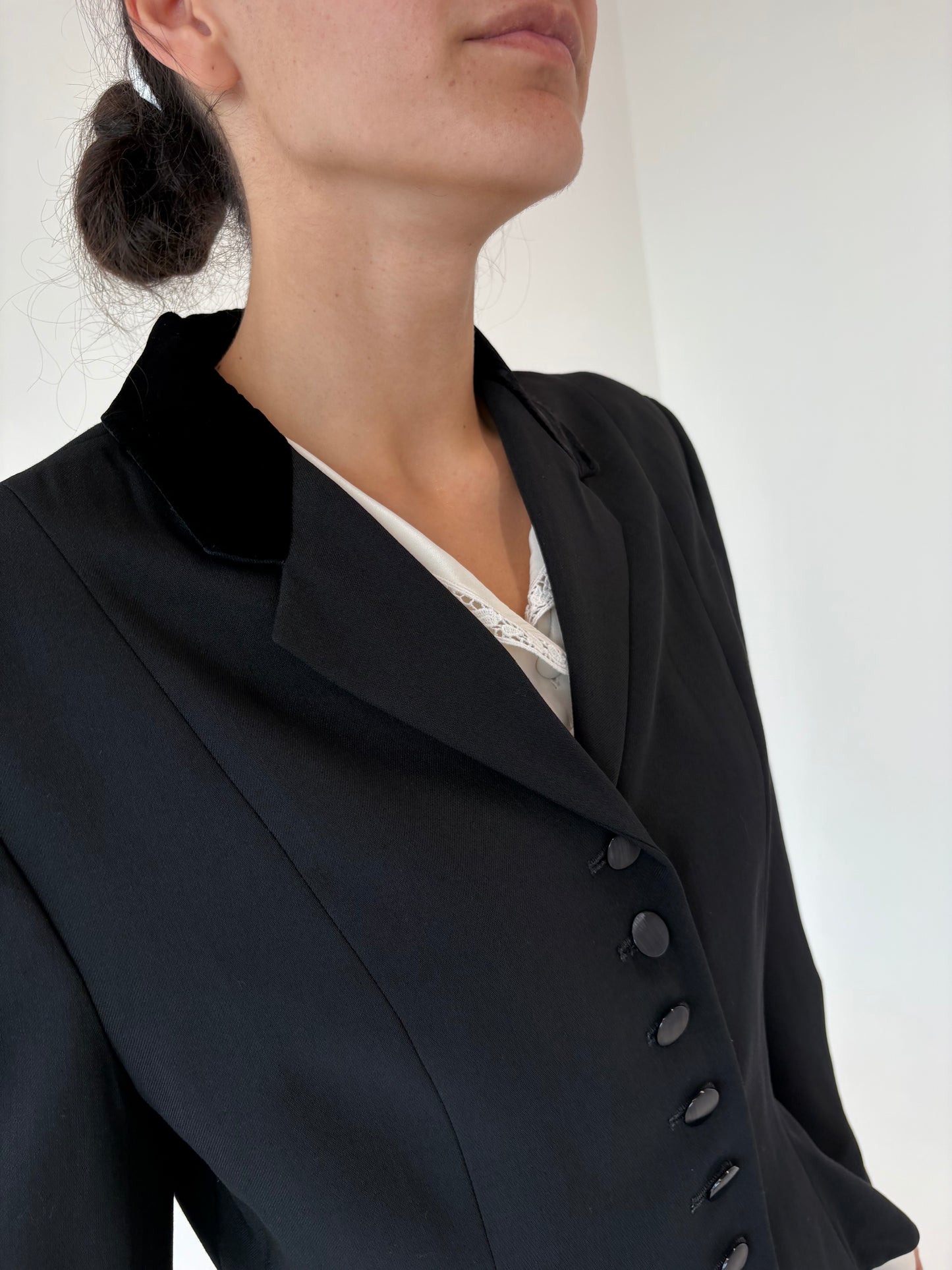 Sacou old vintage negru ultra cambrat în stil Dior din lana extrafina