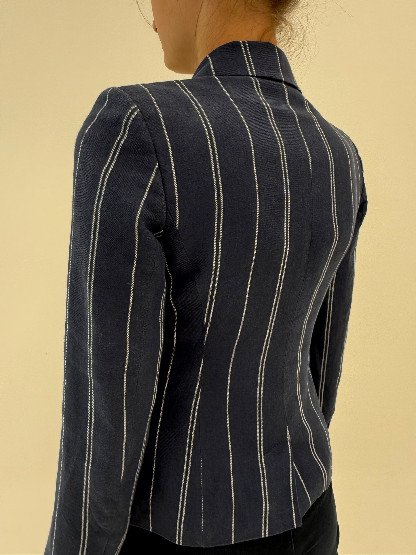 Sacou clasic Tommy Hilfiger din in cu dungi fine verticale