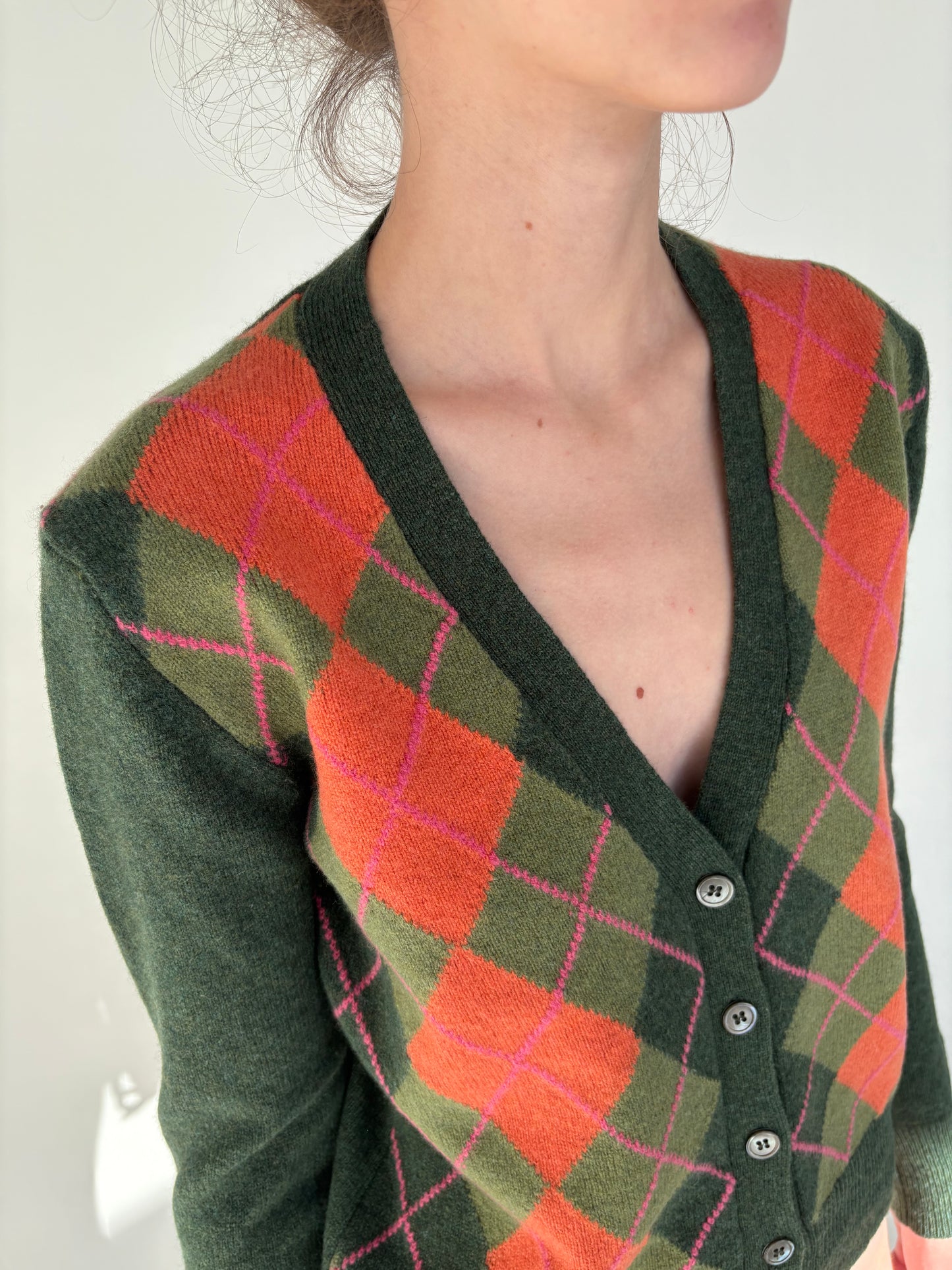 Cardigan premium gros din lana în culori superbe și romburi