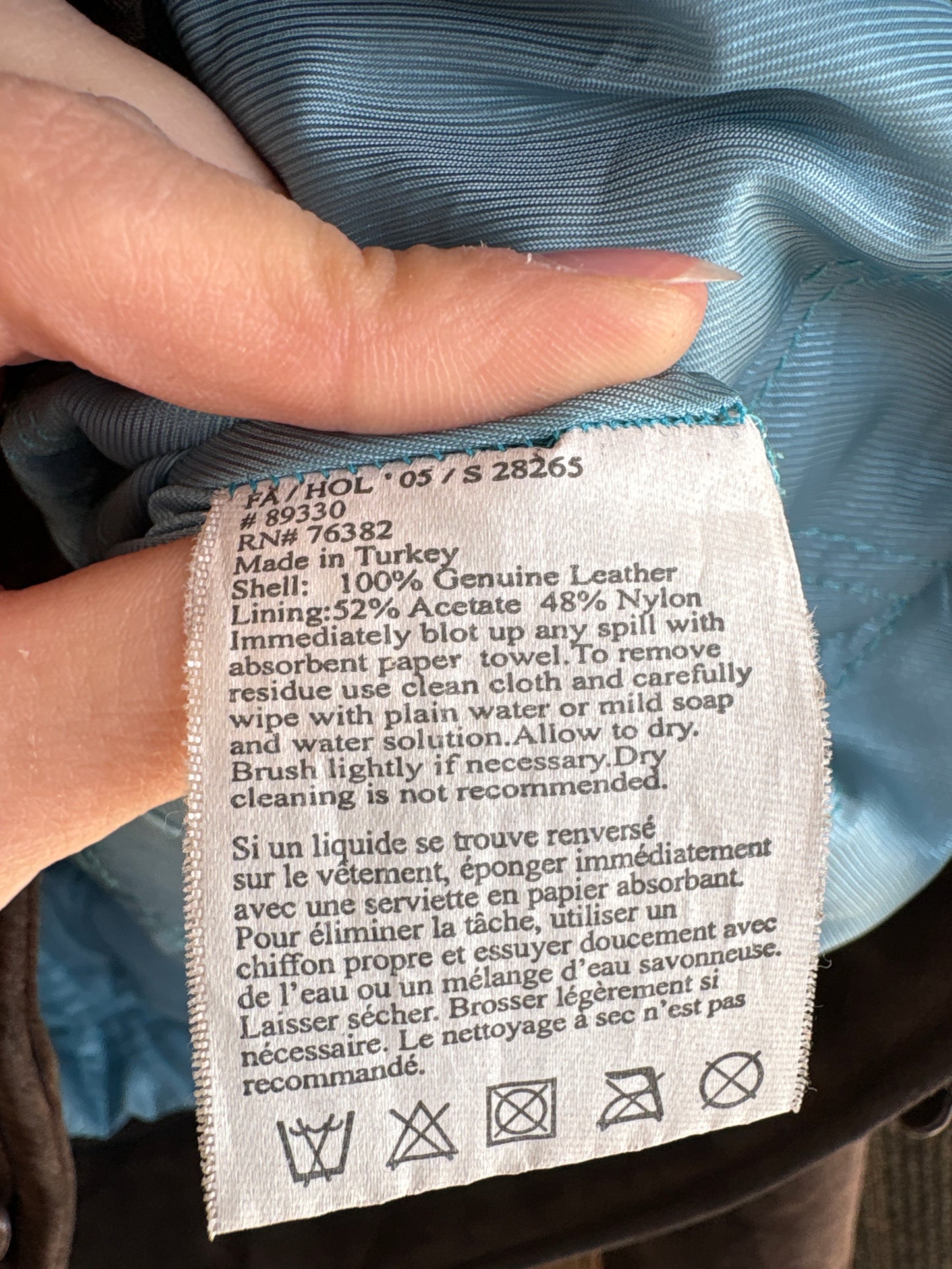 Geacă din piele naturală întoarsă chocolate brown în croi actual